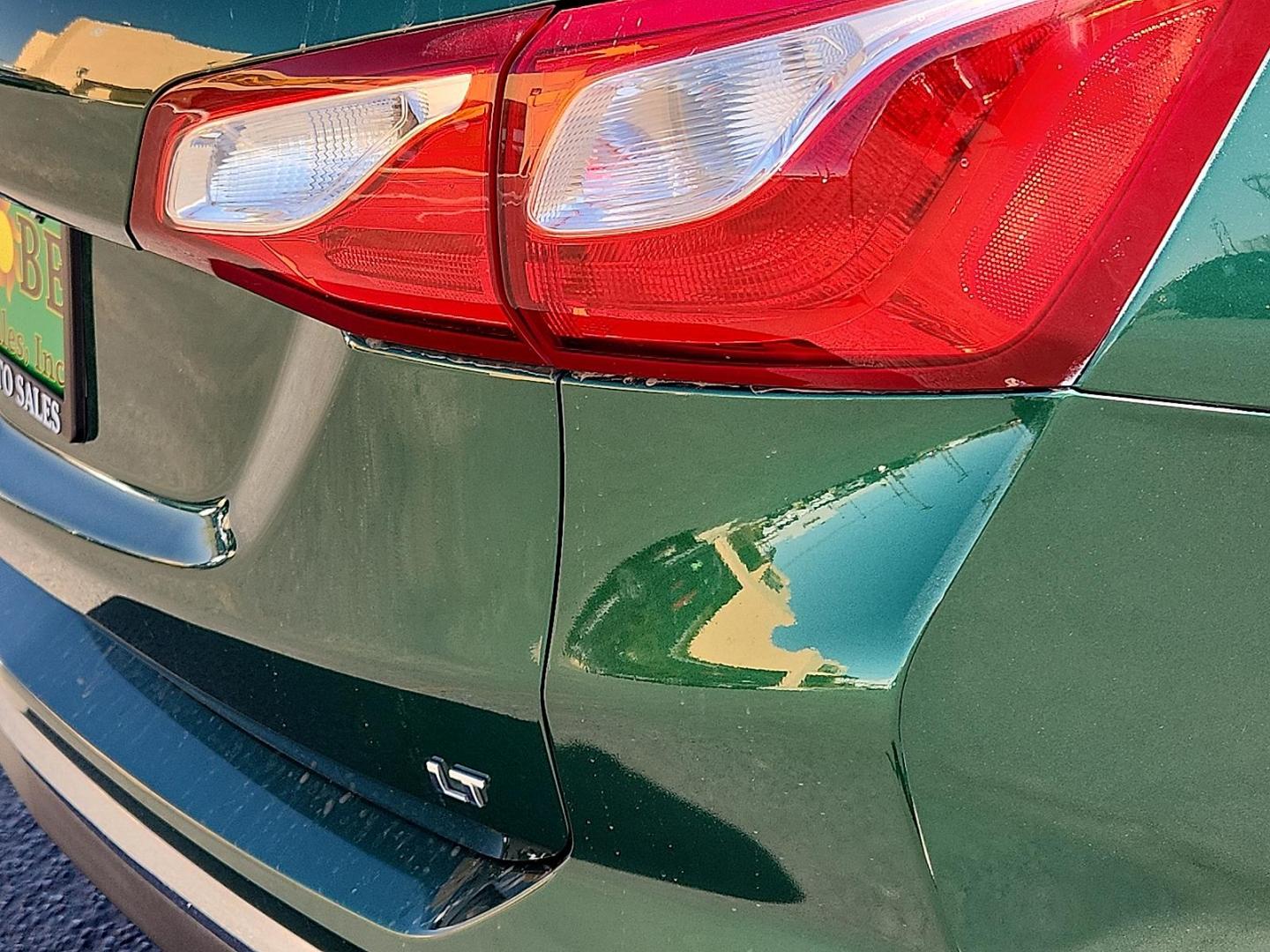 2019 GREEN /Jet Black - H1T Chevrolet Equinox LT (2GNAXKEV0K6) with an 1.5L I-4 gasoline direct injection, DOHC, VVT variable valve control, intercooled turbo, regular unleaded, engine with 170HP engine, located at 4711 Ave Q, Lubbock, TX, 79412, (806) 687-2362, 33.551304, -101.855293 - Photo#8