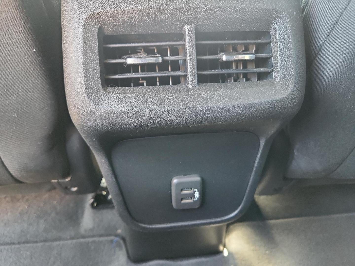 2019 GREEN /Jet Black - H1T Chevrolet Equinox LT (2GNAXKEV0K6) with an 1.5L I-4 gasoline direct injection, DOHC, VVT variable valve control, intercooled turbo, regular unleaded, engine with 170HP engine, located at 4711 Ave Q, Lubbock, TX, 79412, (806) 687-2362, 33.551304, -101.855293 - Photo#13