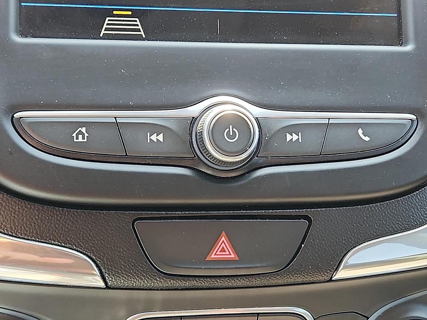 2019 GREEN /Jet Black - H1T Chevrolet Equinox LT (2GNAXKEV0K6) with an 1.5L I-4 gasoline direct injection, DOHC, VVT variable valve control, intercooled turbo, regular unleaded, engine with 170HP engine, located at 4711 Ave Q, Lubbock, TX, 79412, (806) 687-2362, 33.551304, -101.855293 - Photo#22