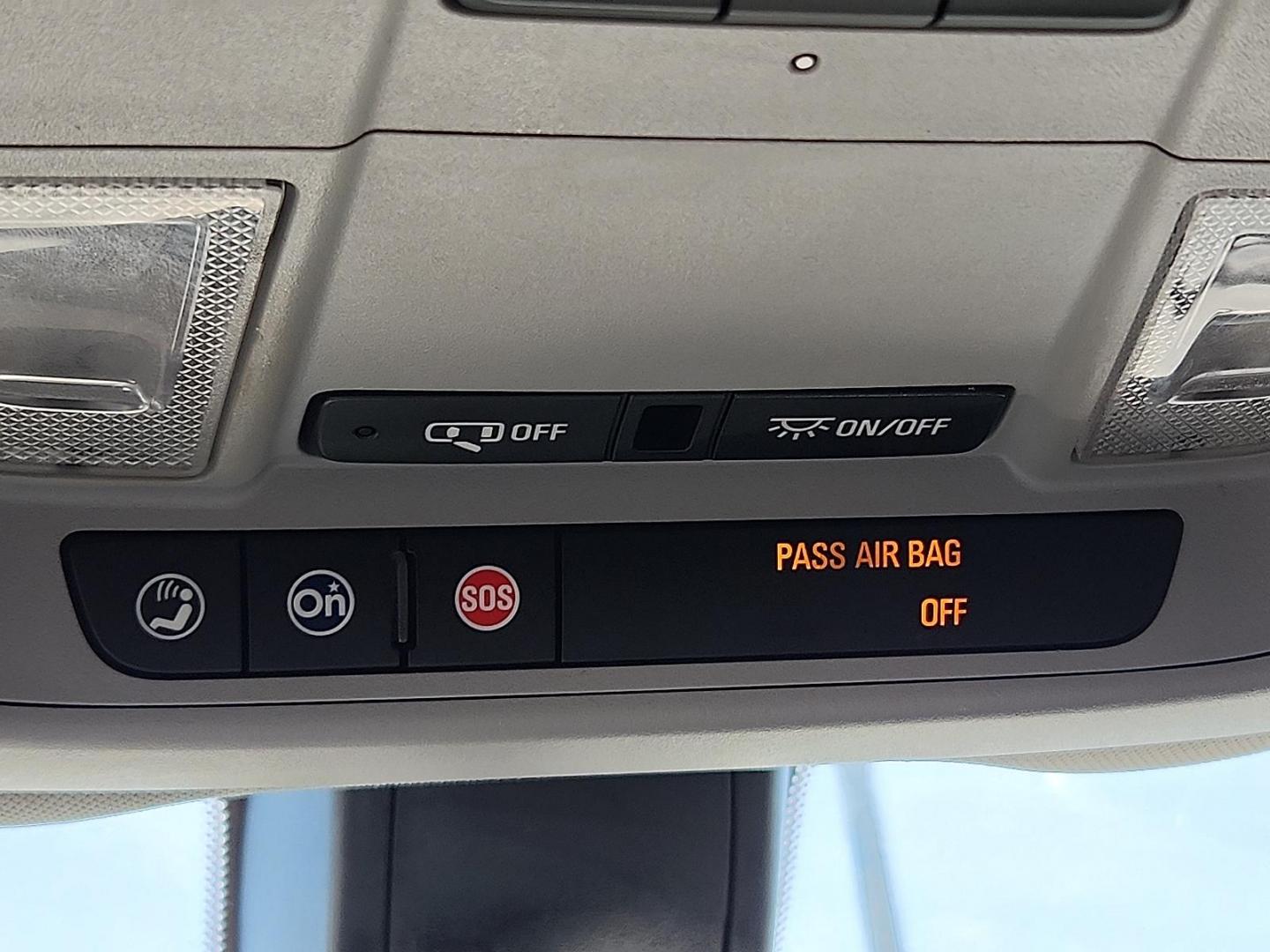 2019 GREEN /Jet Black - H1T Chevrolet Equinox LT (2GNAXKEV0K6) with an 1.5L I-4 gasoline direct injection, DOHC, VVT variable valve control, intercooled turbo, regular unleaded, engine with 170HP engine, located at 4711 Ave Q, Lubbock, TX, 79412, (806) 687-2362, 33.551304, -101.855293 - Photo#24