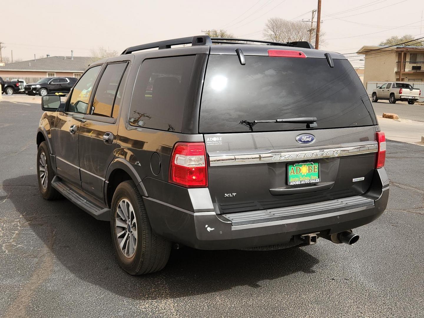 2017 Magnetic - J7 /Ebony - CH Ford Expedition XLT (1FMJU1HT9HE) with an ENGINE: 3.5L ECOBOOST V6 engine, located at 4711 Ave Q, Lubbock, TX, 79412, (806) 687-2362, 33.551304, -101.855293 - Photo#2