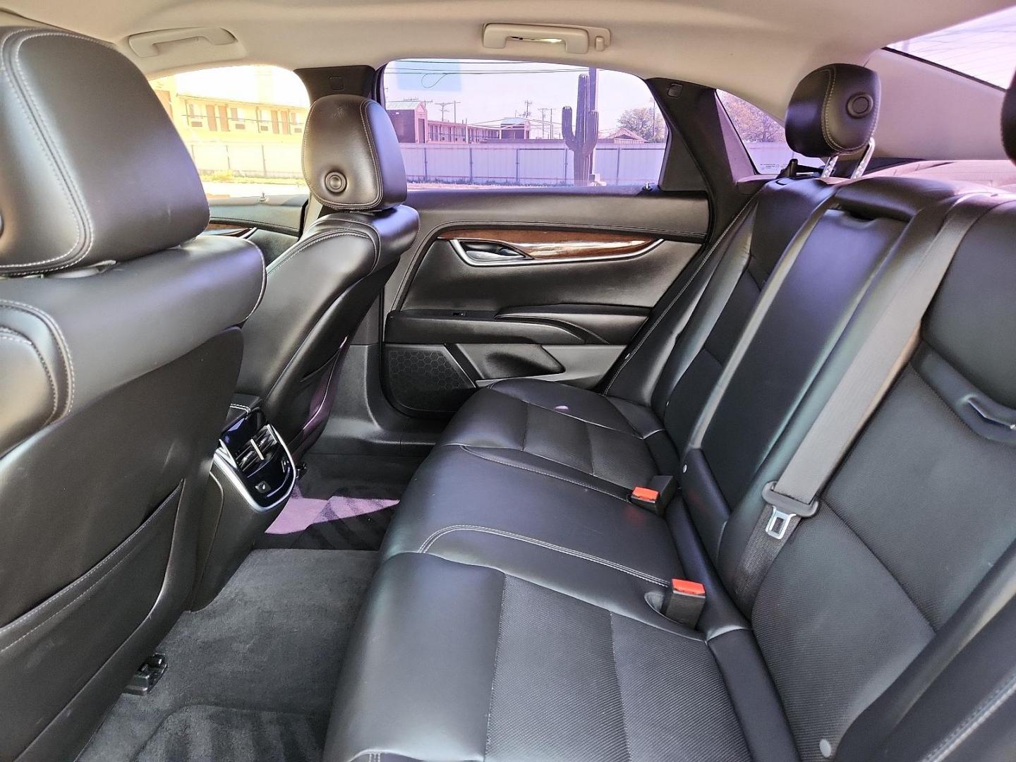 2015 Graphite Metallic - GLJ /Jet Black - AFC Cadillac XTS Luxury (2G61M5S33F9) with an ENGINE, 3.6L SIDI DOHC V6 VVT engine, located at 4711 Ave Q, Lubbock, TX, 79412, (806) 687-2362, 33.551304, -101.855293 - Photo#8