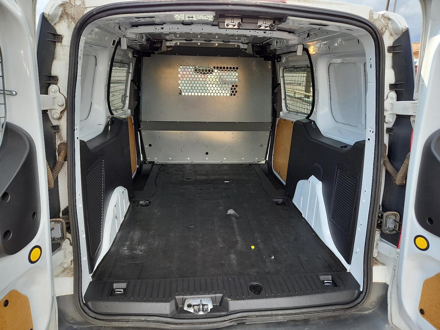 2015 Frozen White Ford Transit Connect XLT (NM0LS7F70F1) with an Duratec 2.5L I-4 DOHC, iVCT variable valve control, regular unleaded, engine with 169HP engine, located at 4711 Ave Q, Lubbock, TX, 79412, (806) 687-2362, 33.551304, -101.855293 - Photo#7