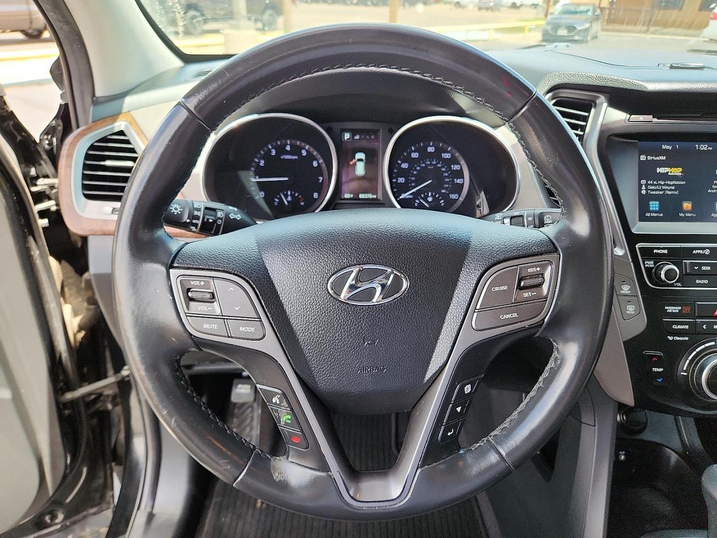 2018 Twilight Black - S3B /Gray - VFG Hyundai Santa Fe Sport 2.4L (5NMZU3LB5JH) with an Theta II 2.4L I-4 gasoline direct injection, DOHC, D-CVVT variable valve control, regular unleaded, engine with 185HP engine, located at 4711 Ave Q, Lubbock, TX, 79412, (806) 687-2362, 33.551304, -101.855293 - Photo#16