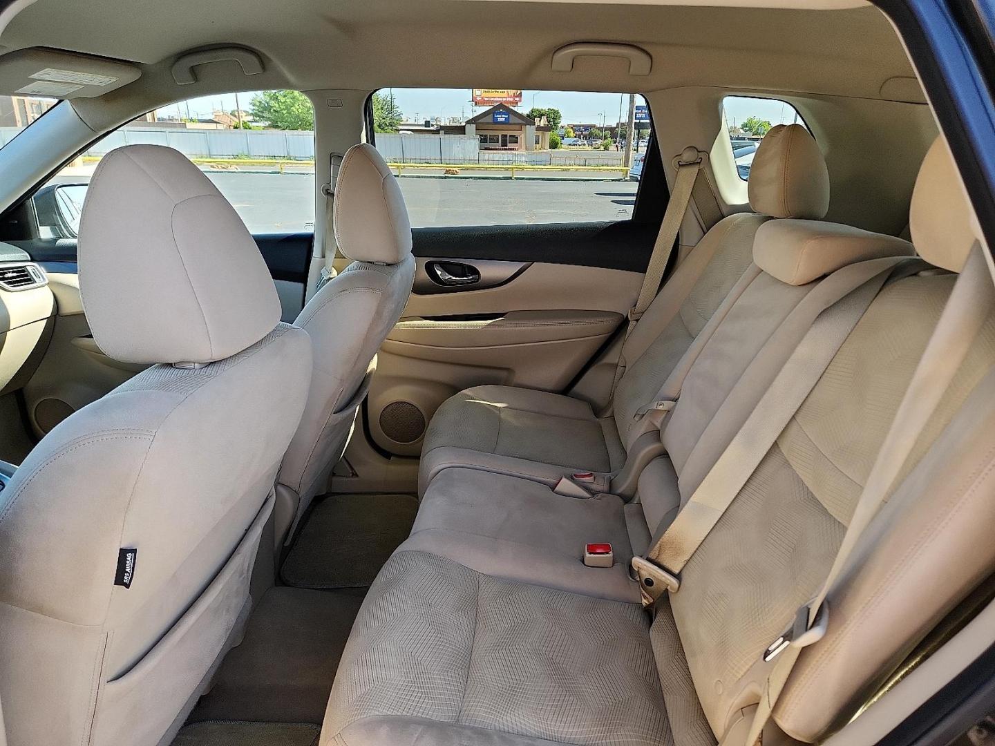 2014 Saharan Sun - EAP Nissan Rogue SV (5N1AT2ML8EC) with an 2.5L I-4 DOHC, variable valve control, regular unleaded, engine with 170HP engine, located at 4711 Ave Q, Lubbock, TX, 79412, (806) 687-2362, 33.551304, -101.855293 - Photo#8