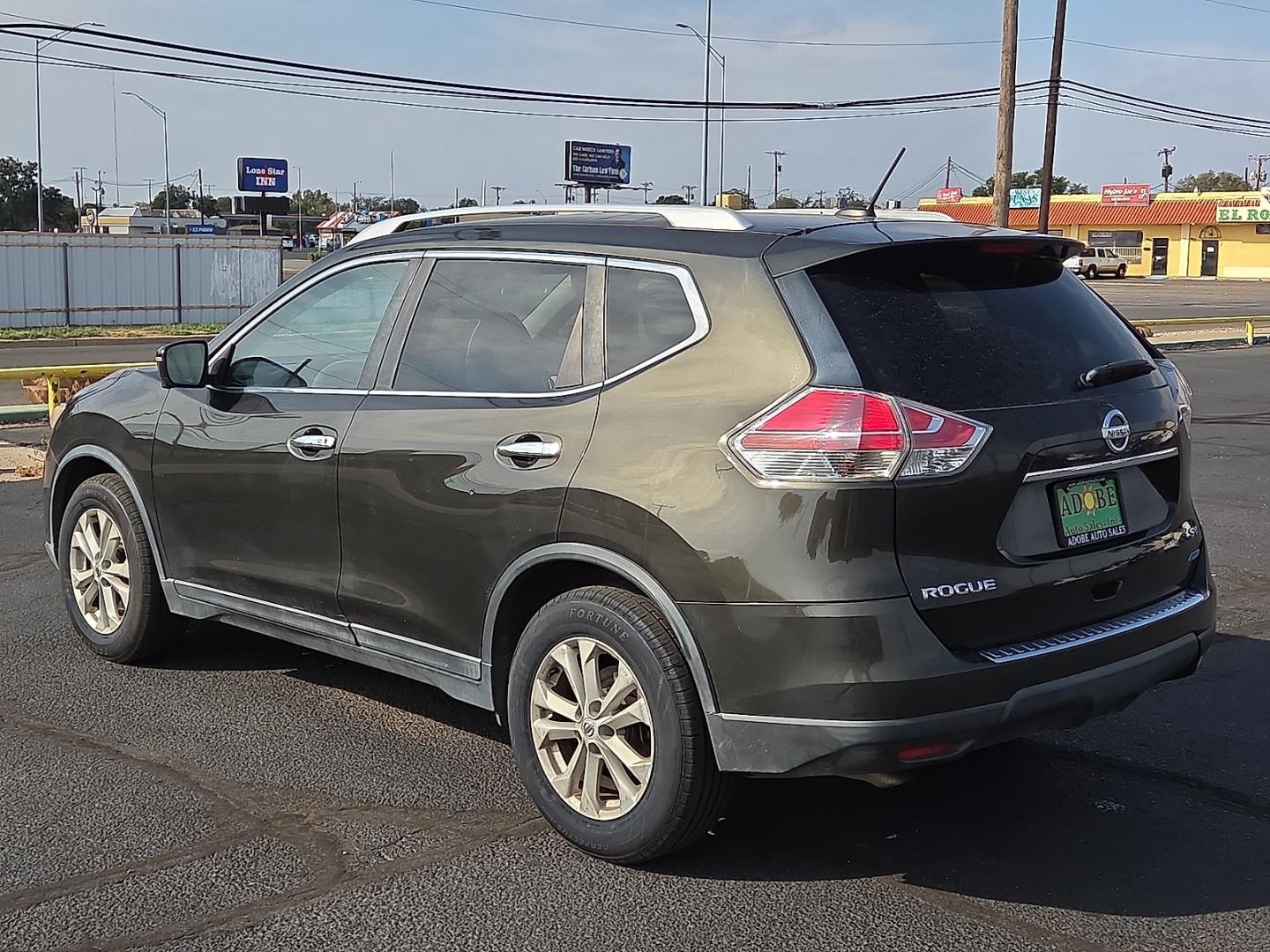 2014 Midnight Jade - EAN /Almond - C Nissan Rogue SV (5N1AT2ML8EC) with an 2.5L I-4 DOHC, variable valve control, regular gasoline, engine with 170HP engine, located at 4711 Ave Q, Lubbock, TX, 79412, (806) 687-2362, 33.551304, -101.855293- Photo#2
