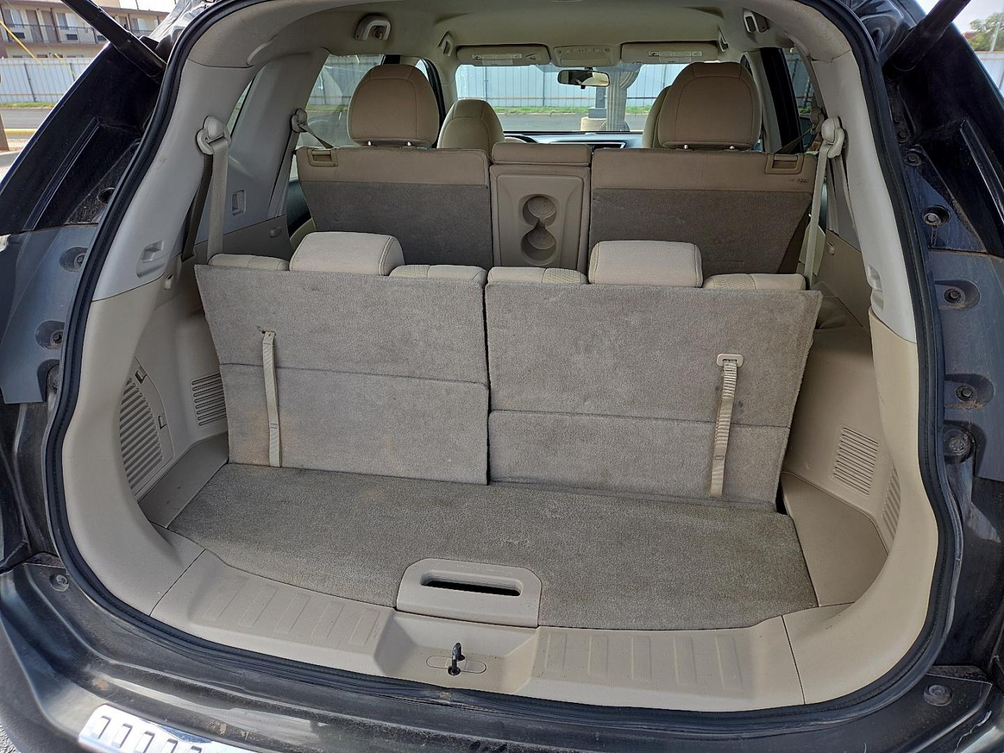 2014 Midnight Jade - EAN /Almond - C Nissan Rogue SV (5N1AT2ML8EC) with an 2.5L I-4 DOHC, variable valve control, regular gasoline, engine with 170HP engine, located at 4711 Ave Q, Lubbock, TX, 79412, (806) 687-2362, 33.551304, -101.855293- Photo#12