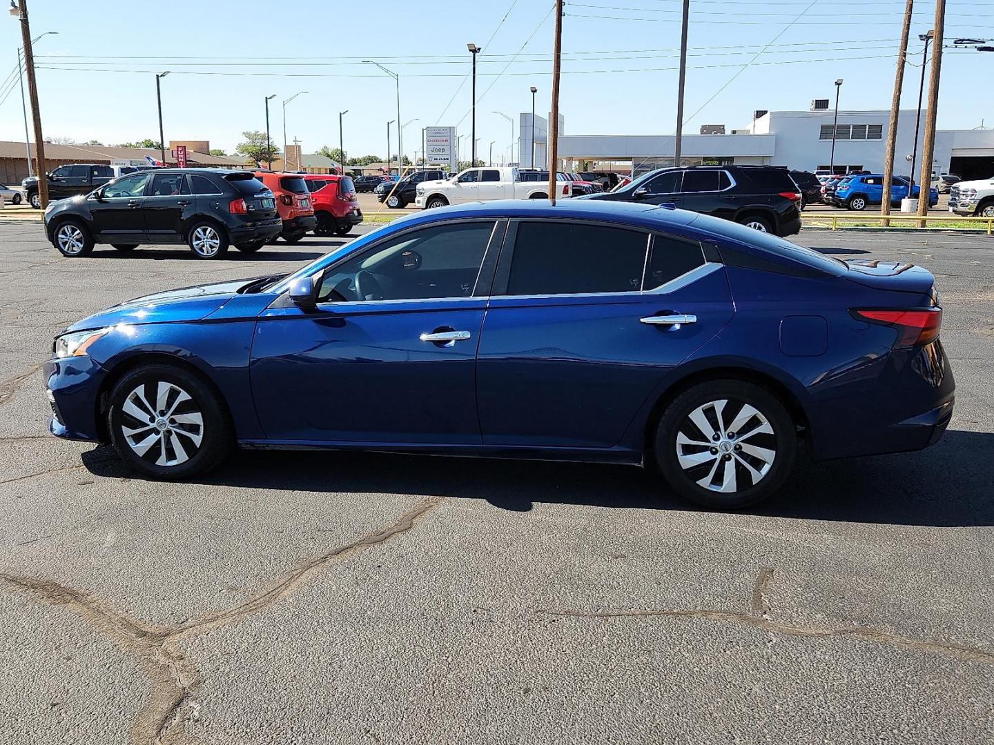 2020 Deep Blue Pearl Nissan Altima S FWD (1N4BL4BV3LC) with an 2.5L I-4 gasoline direct injection, DOHC, CVTCS variable valve control, regular unleaded, engine with 188HP engine, located at 4711 Ave Q, Lubbock, TX, 79412, (806) 687-2362, 33.551304, -101.855293 - Photo#1