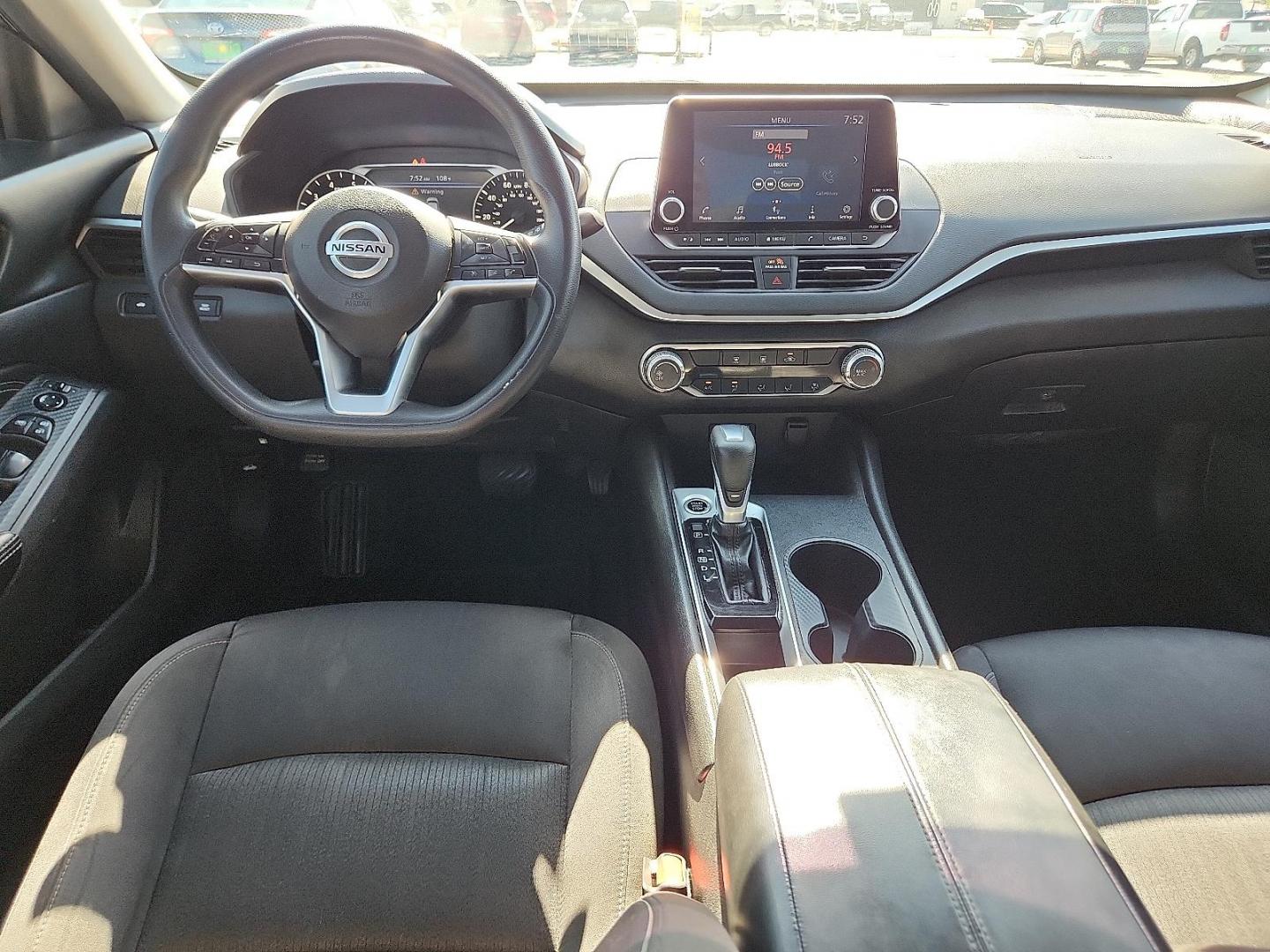 2020 Deep Blue Pearl Nissan Altima S FWD (1N4BL4BV3LC) with an 2.5L I-4 gasoline direct injection, DOHC, CVTCS variable valve control, regular unleaded, engine with 188HP engine, located at 4711 Ave Q, Lubbock, TX, 79412, (806) 687-2362, 33.551304, -101.855293 - Photo#9
