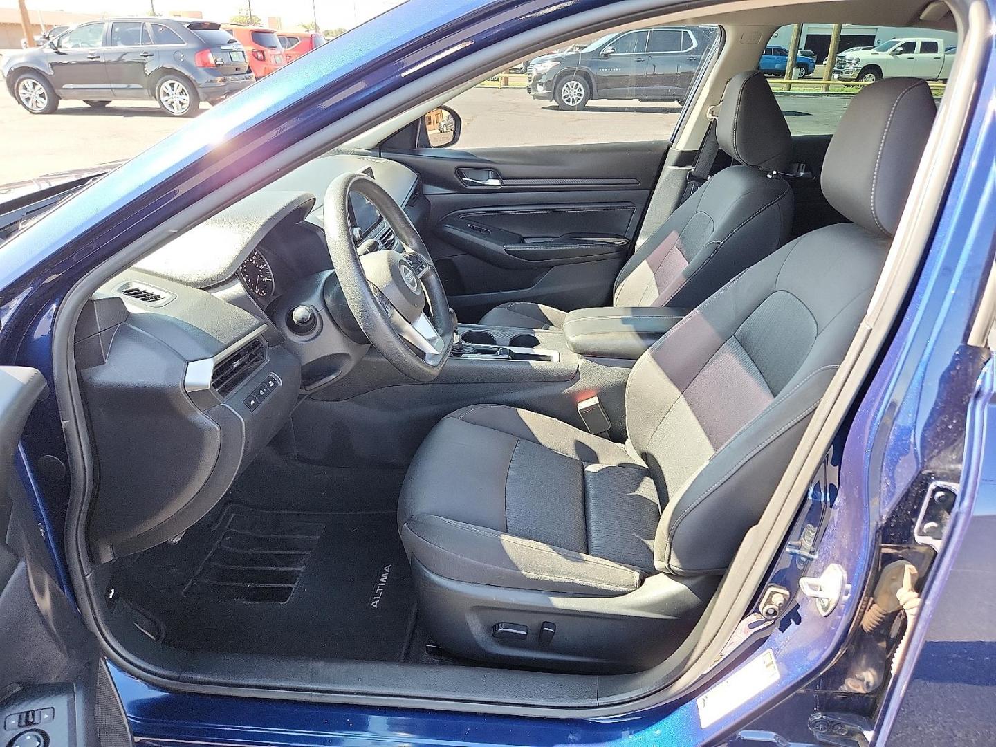 2020 Deep Blue Pearl Nissan Altima S FWD (1N4BL4BV3LC) with an 2.5L I-4 gasoline direct injection, DOHC, CVTCS variable valve control, regular unleaded, engine with 188HP engine, located at 4711 Ave Q, Lubbock, TX, 79412, (806) 687-2362, 33.551304, -101.855293 - Photo#10
