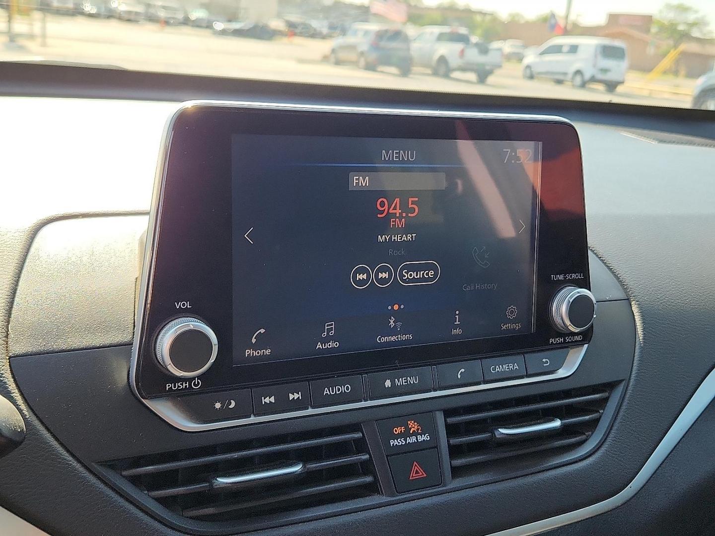 2020 Deep Blue Pearl Nissan Altima S FWD (1N4BL4BV3LC) with an 2.5L I-4 gasoline direct injection, DOHC, CVTCS variable valve control, regular unleaded, engine with 188HP engine, located at 4711 Ave Q, Lubbock, TX, 79412, (806) 687-2362, 33.551304, -101.855293 - Photo#14