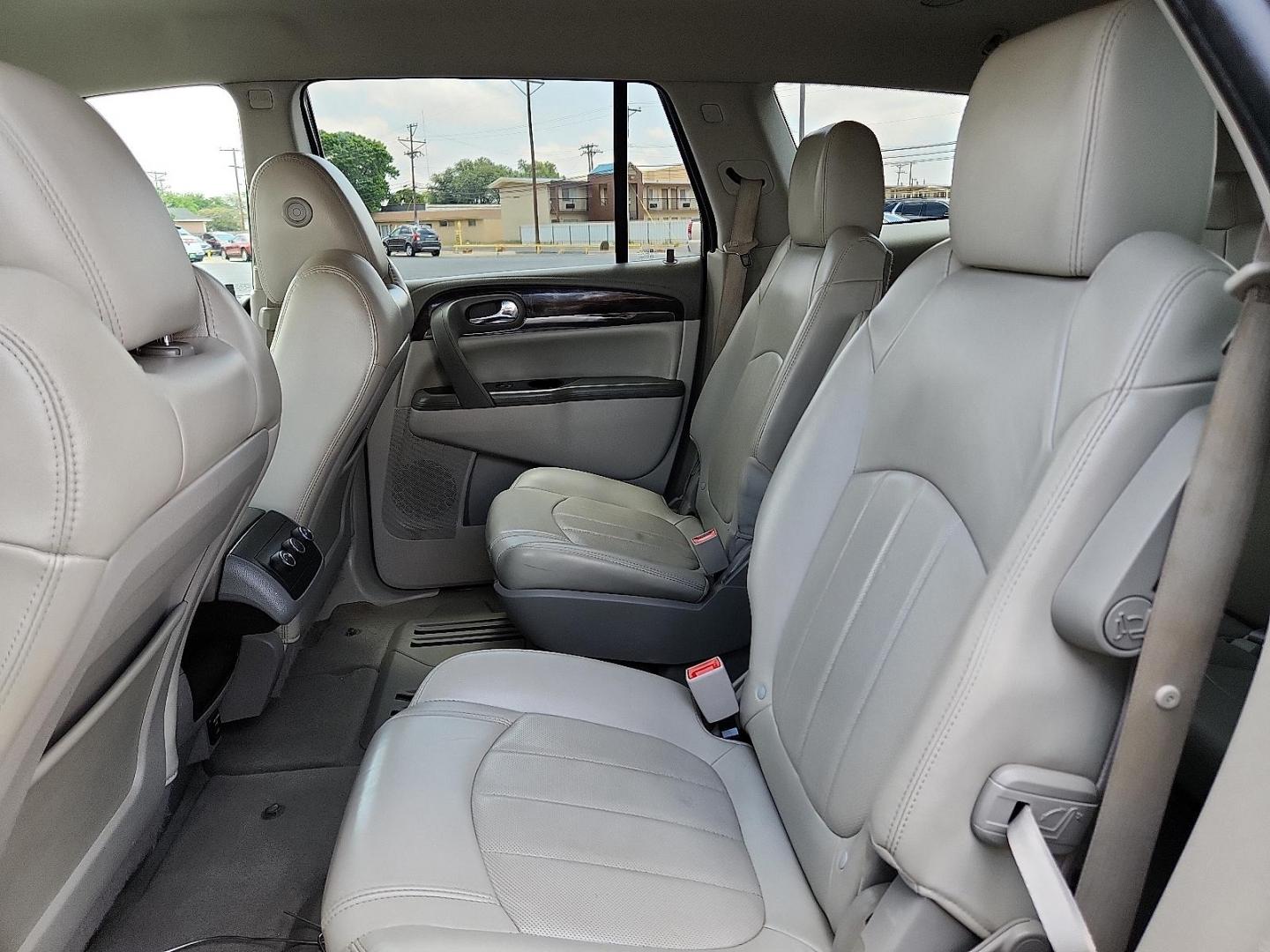 2015 Dark Sapphire Blue Metallic Buick Enclave Leather (5GAKRBKD6FJ) with an 3.6L V-6 gasoline direct injection, DOHC, variable valve control, regular unleaded, engine with 288HP engine, located at 4711 Ave Q, Lubbock, TX, 79412, (806) 687-2362, 33.551304, -101.855293 - Photo#8