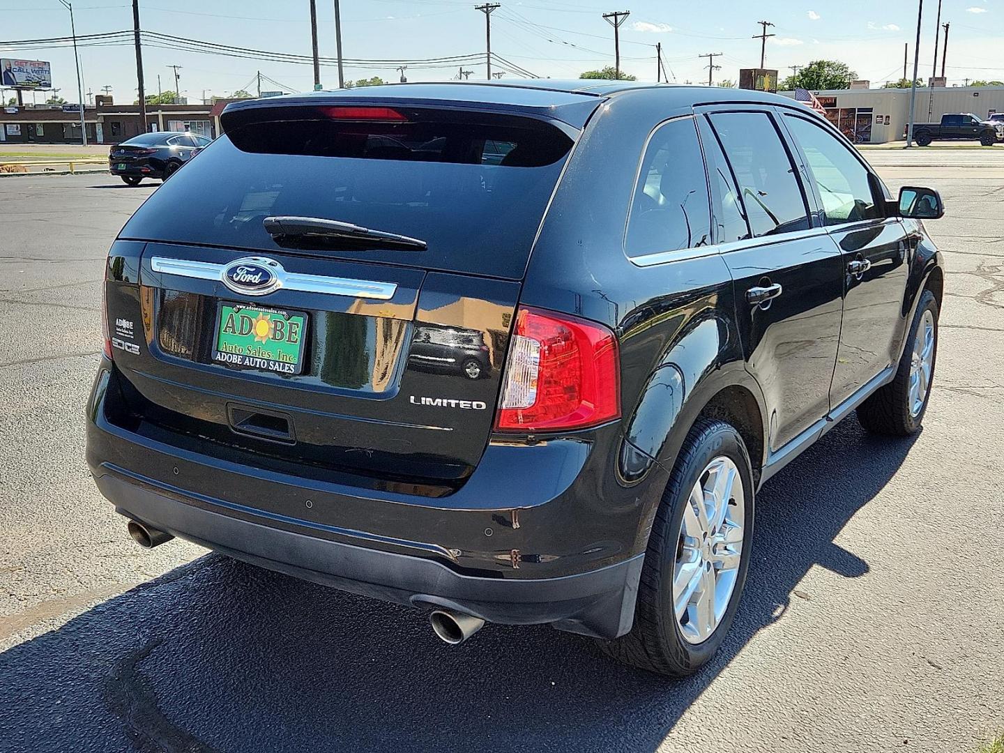 2014 Tuxedo Black Metallic Ford Edge Limited (2FMDK3KC8EB) with an 3.5L V-6 DOHC, variable valve control, regular unleaded, engine with 285HP engine, located at 4711 Ave Q, Lubbock, TX, 79412, (806) 687-2362, 33.551304, -101.855293 - Photo#3