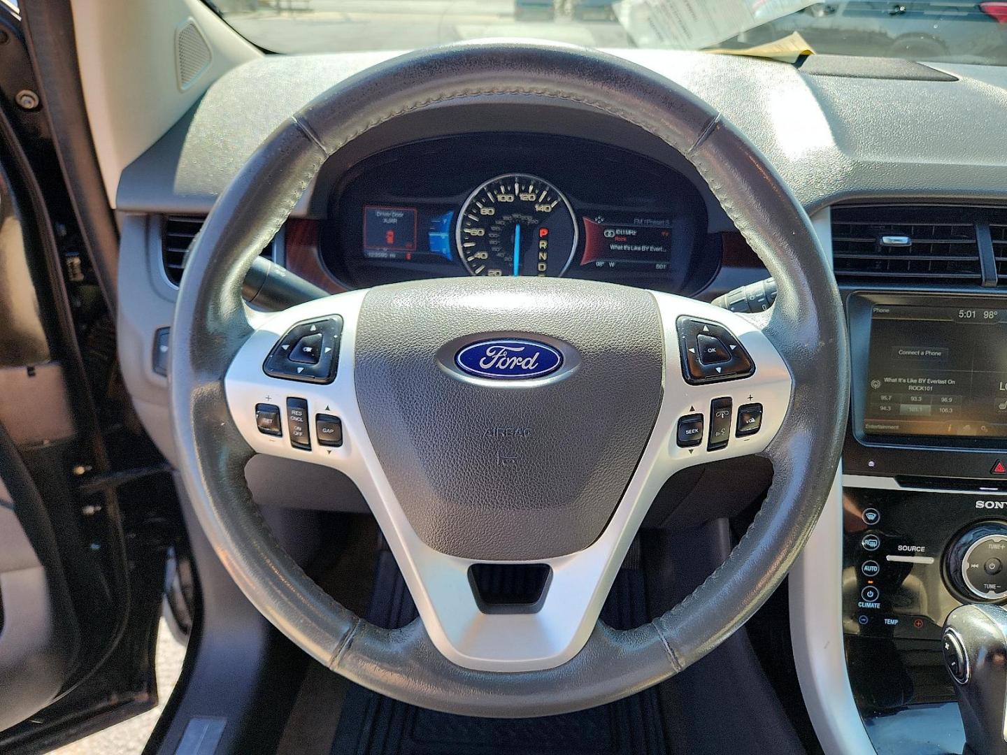 2014 Tuxedo Black Metallic Ford Edge Limited (2FMDK3KC8EB) with an 3.5L V-6 DOHC, variable valve control, regular unleaded, engine with 285HP engine, located at 4711 Ave Q, Lubbock, TX, 79412, (806) 687-2362, 33.551304, -101.855293 - Photo#18