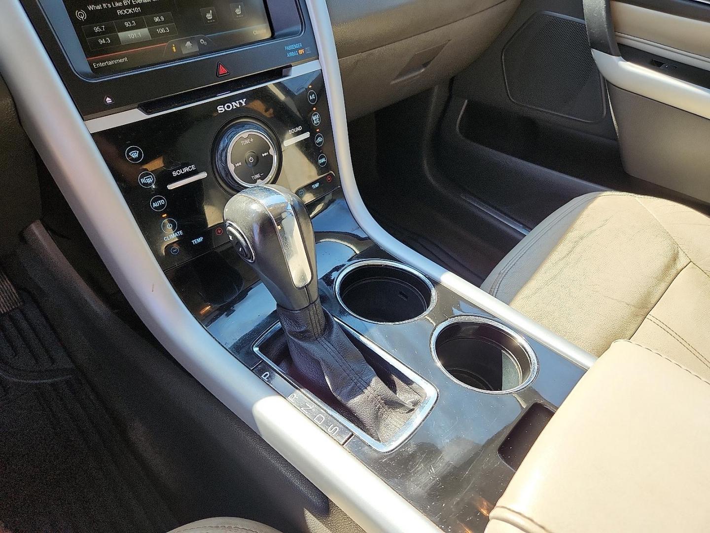 2014 Tuxedo Black Metallic Ford Edge Limited (2FMDK3KC8EB) with an 3.5L V-6 DOHC, variable valve control, regular unleaded, engine with 285HP engine, located at 4711 Ave Q, Lubbock, TX, 79412, (806) 687-2362, 33.551304, -101.855293 - Photo#19
