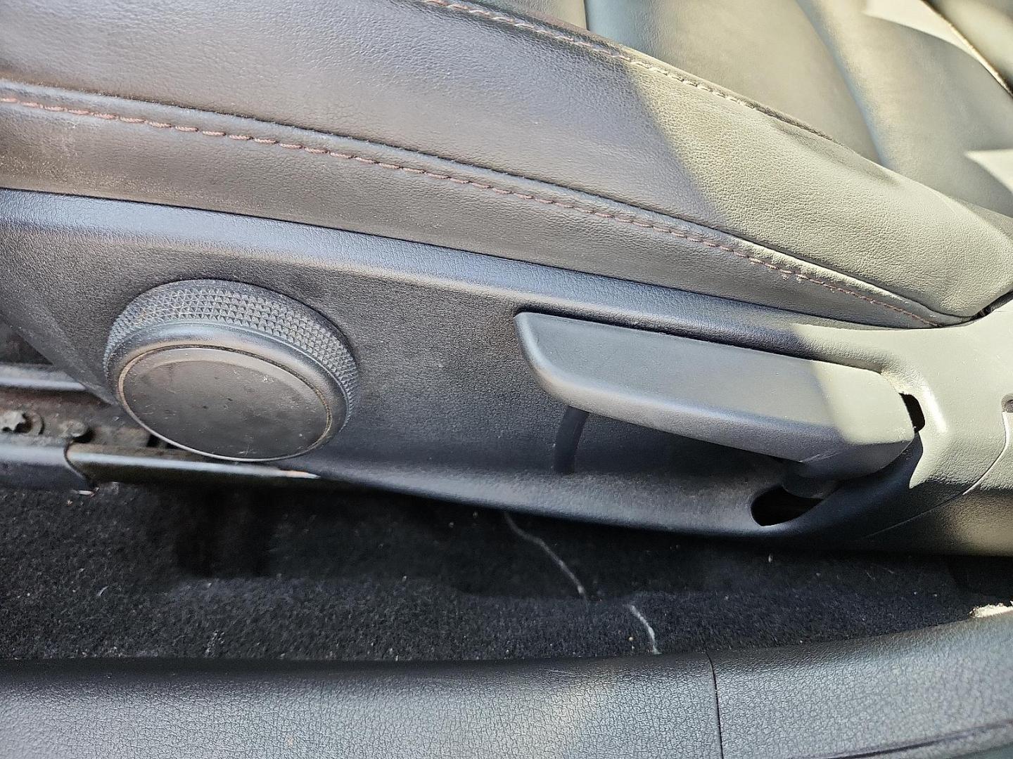 2020 Jet Black Mica Mazda Mazda3 Sedan Select Package (3MZBPBCM8LM) with an SKYACTIV-G 2.5L I-4 gasoline direct injection, DOHC, variable valve control, regular unleaded, engine with cylinder deactivation and 186HP engine, located at 4711 Ave Q, Lubbock, TX, 79412, (806) 687-2362, 33.551304, -101.855293 - Photo#10