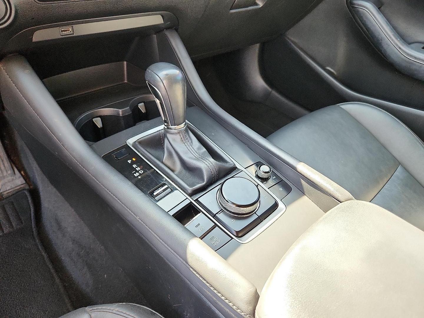 2020 Jet Black Mica Mazda Mazda3 Sedan Select Package (3MZBPBCM8LM) with an SKYACTIV-G 2.5L I-4 gasoline direct injection, DOHC, variable valve control, regular unleaded, engine with cylinder deactivation and 186HP engine, located at 4711 Ave Q, Lubbock, TX, 79412, (806) 687-2362, 33.551304, -101.855293 - Photo#17