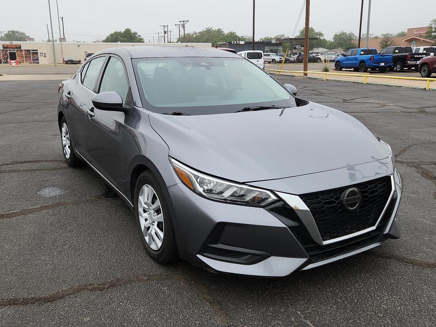2021 Gun Metallic - KAD /Charcoal - G Nissan Sentra S Xtronic CVT (3N1AB8BV5MY) with an 2L I-4 gasoline direct injection, DOHC, variable valve control, regular unleaded, engine with 149HP engine, located at 4711 Ave Q, Lubbock, TX, 79412, (806) 687-2362, 33.551304, -101.855293 - Photo#5