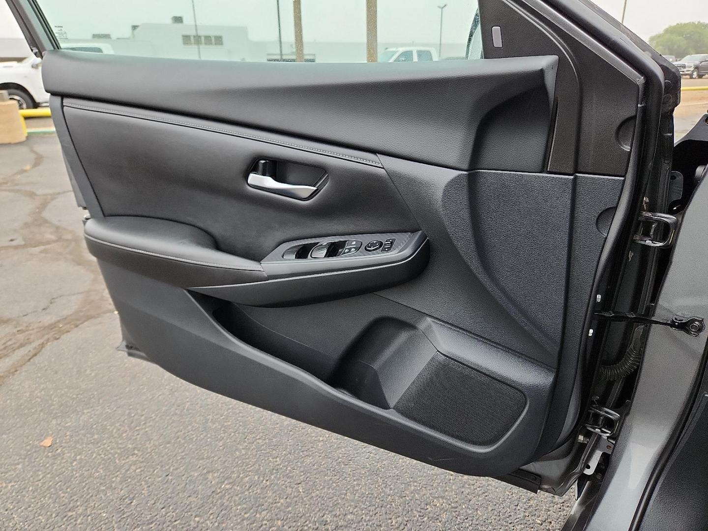 2021 Gun Metallic - KAD /Charcoal - G Nissan Sentra S Xtronic CVT (3N1AB8BV5MY) with an 2L I-4 gasoline direct injection, DOHC, variable valve control, regular unleaded, engine with 149HP engine, located at 4711 Ave Q, Lubbock, TX, 79412, (806) 687-2362, 33.551304, -101.855293 - Photo#11