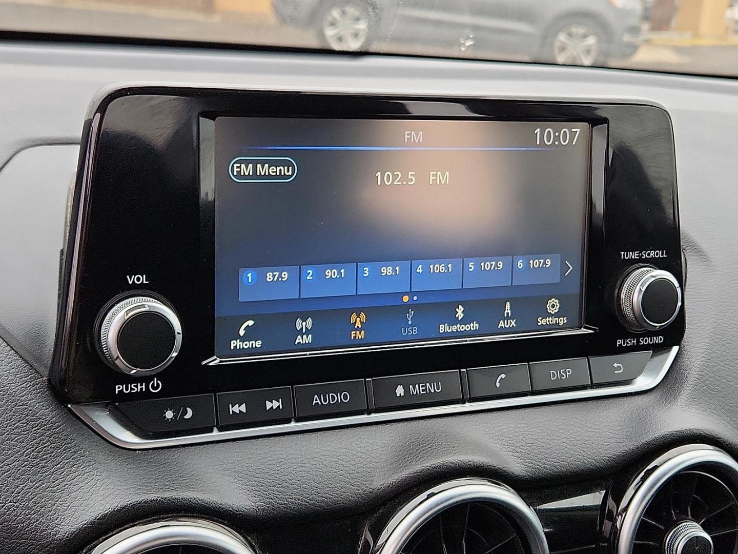 2021 Gun Metallic - KAD /Charcoal - G Nissan Sentra S Xtronic CVT (3N1AB8BV5MY) with an 2L I-4 gasoline direct injection, DOHC, variable valve control, regular unleaded, engine with 149HP engine, located at 4711 Ave Q, Lubbock, TX, 79412, (806) 687-2362, 33.551304, -101.855293 - Photo#13