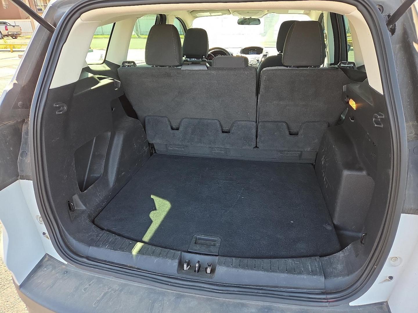 2019 Oxford White - YZ /Chromite Gray/Charcoal Black - 7B Ford Escape S (1FMCU0F71KU) with an Duratec 2.5L I-4 DOHC, iVCT variable valve control, regular unleaded, engine with 168HP engine, located at 4711 Ave Q, Lubbock, TX, 79412, (806) 687-2362, 33.551304, -101.855293 - Photo#13