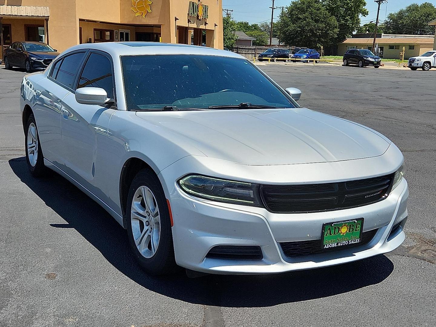 2020 SILVER Dodge Charger SXT RWD (2C3CDXBG9LH) with an Pentastar 3.6L V-6 DOHC, variable valve control, regular unleaded, engine with 292HP engine, located at 4711 Ave Q, Lubbock, TX, 79412, (806) 687-2362, 33.551304, -101.855293 - Photo#5