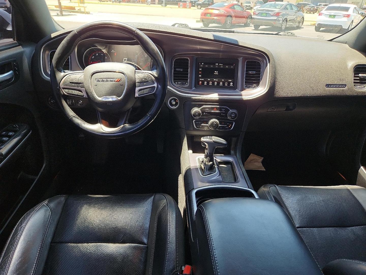 2020 SILVER Dodge Charger SXT RWD (2C3CDXBG9LH) with an Pentastar 3.6L V-6 DOHC, variable valve control, regular unleaded, engine with 292HP engine, located at 4711 Ave Q, Lubbock, TX, 79412, (806) 687-2362, 33.551304, -101.855293 - Photo#9