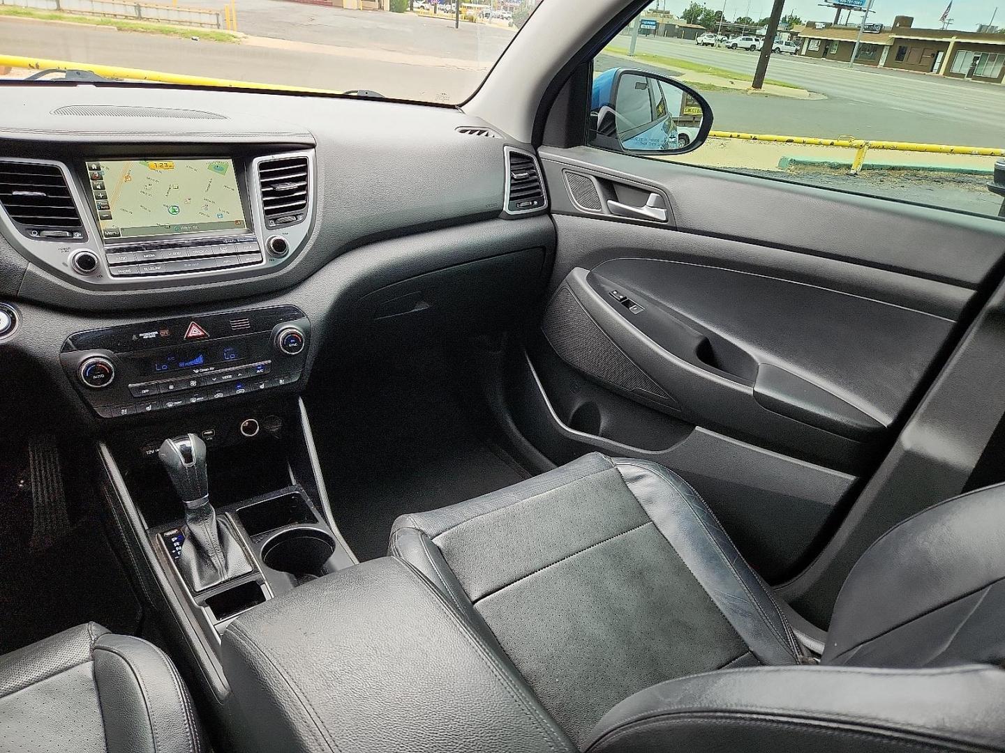 2016 BLUE Hyundai Tucson Limited (KM8J33A21GU) with an 1.6L I-4 gasoline direct injection, DOHC, variable valve control, intercooled turbo, regular unleaded, engine with 175HP engine, located at 4711 Ave Q, Lubbock, TX, 79412, (806) 687-2362, 33.551304, -101.855293 - Photo#10