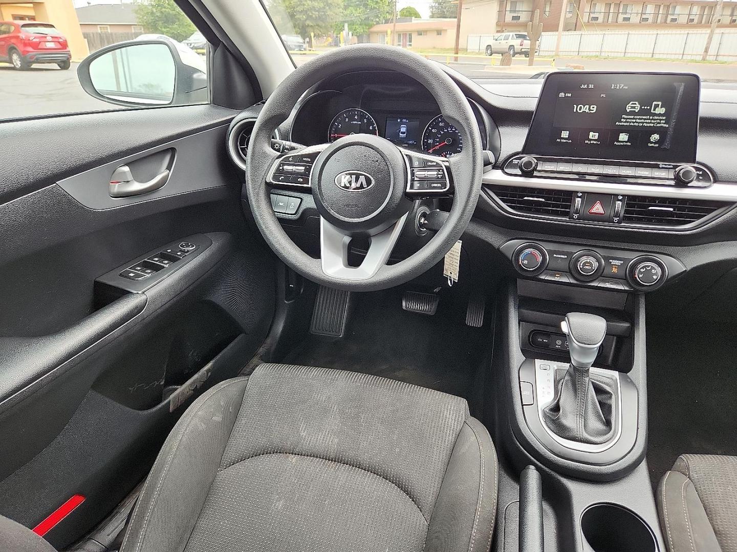 2021 Clear White - UD /Black - WK Kia Forte LXS (3KPF24AD9ME) with an 2L I-4 DOHC, D-CVVT variable valve control, regular unleaded, engine with 147HP engine, located at 4711 Ave Q, Lubbock, TX, 79412, (806) 687-2362, 33.551304, -101.855293 - Photo#7