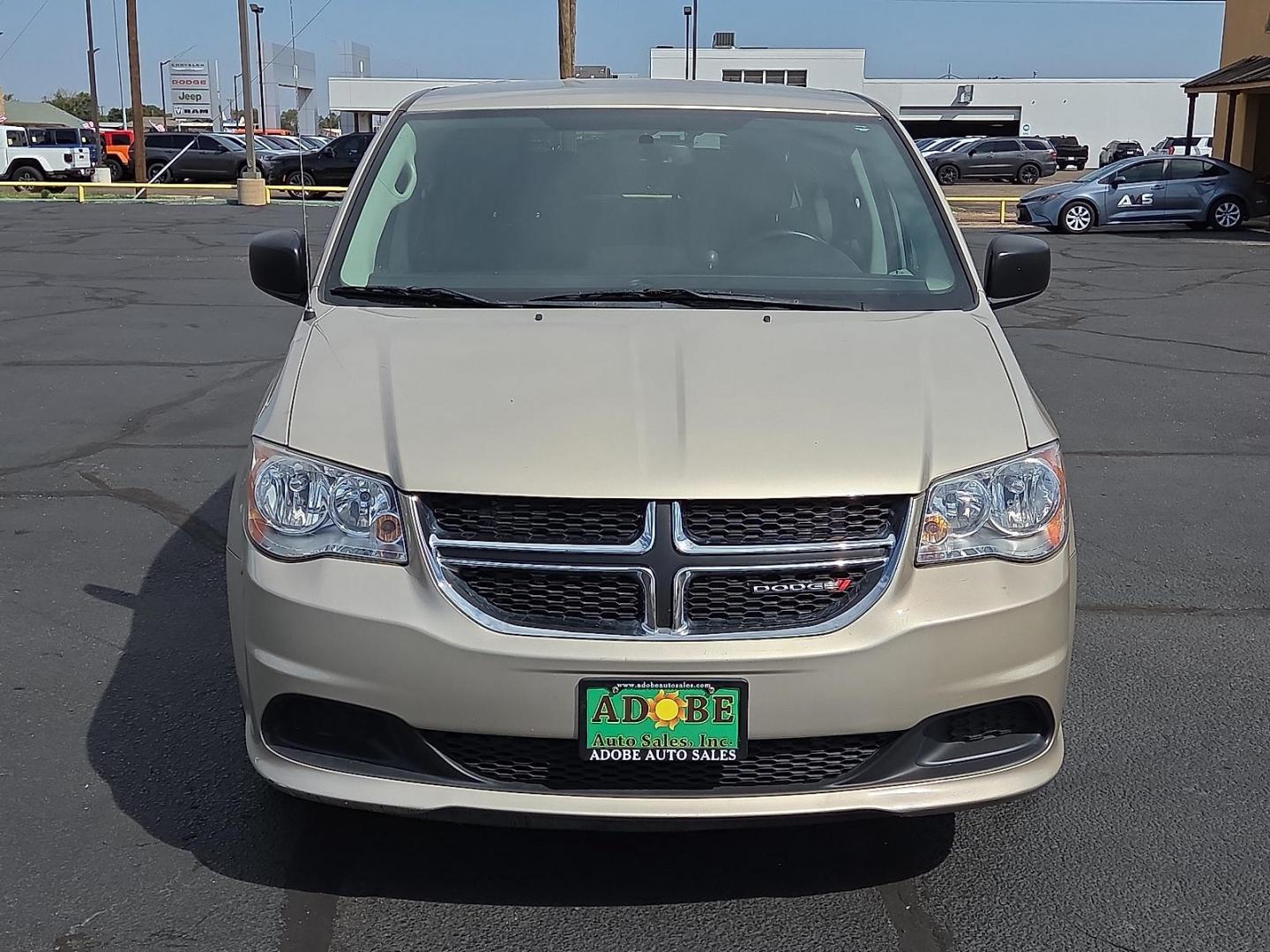 2016 Cashmere/Sandstone Pearlcoat - PFS /Black/Light Graystone - X1 Dodge Grand Caravan SE (2C4RDGBG4GR) with an Pentastar 3.6L V-6 DOHC, variable valve control, regular unleaded, engine with 283HP engine, located at 4711 Ave Q, Lubbock, TX, 79412, (806) 687-2362, 33.551304, -101.855293 - Photo#7