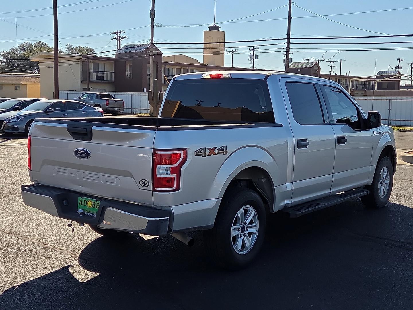 2018 Ingot Silver Metallic - UX /Medium Earth Gray - MG Ford F-150 XLT (1FTEW1EB6JF) with an 3.3L V-6 port/direct injection, DOHC, Ti-VCT variable valve control, regular gasoline, engine with 290HP engine, located at 4711 Ave Q, Lubbock, TX, 79412, (806) 687-2362, 33.551304, -101.855293- Photo#4