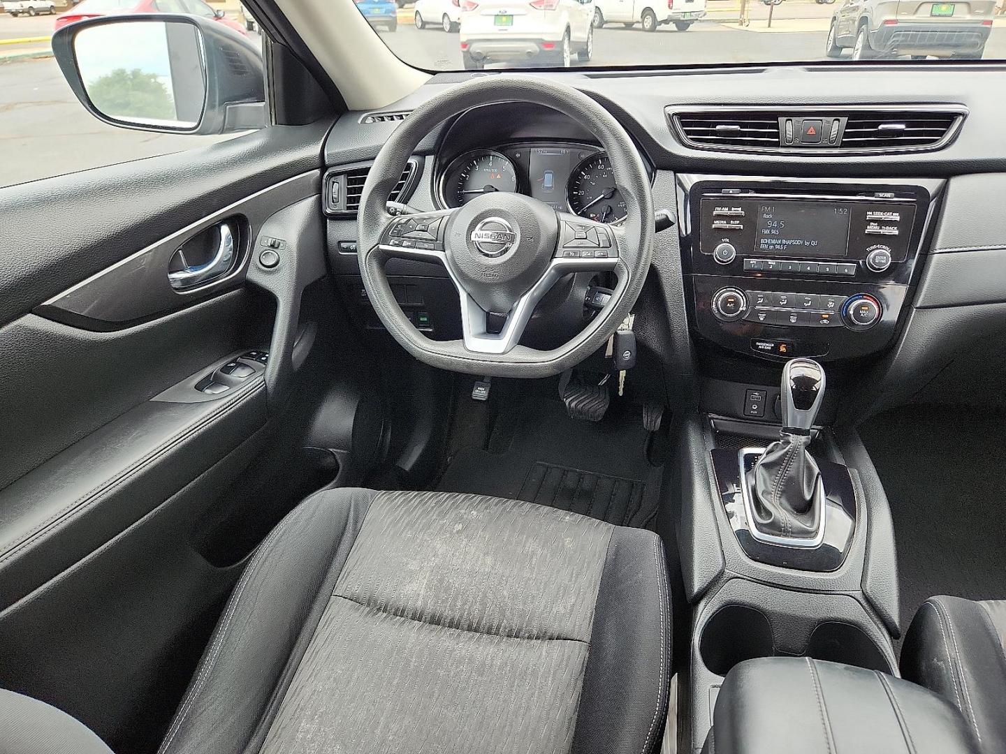 2017 GRAY Nissan Rogue S (JN8AT2MT7HW) with an 2.5L I-4 DOHC, variable valve control, regular unleaded, engine with 170HP engine, located at 4711 Ave Q, Lubbock, TX, 79412, (806) 687-2362, 33.551304, -101.855293 - Photo#9