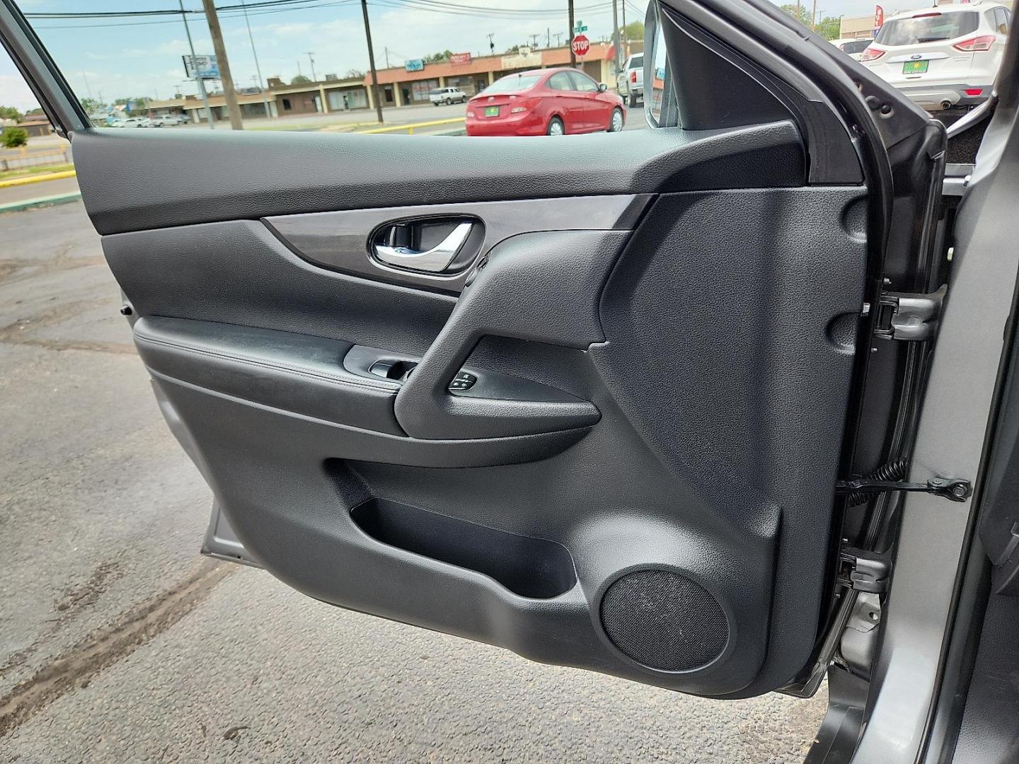 2017 GRAY Nissan Rogue S (JN8AT2MT7HW) with an 2.5L I-4 DOHC, variable valve control, regular unleaded, engine with 170HP engine, located at 4711 Ave Q, Lubbock, TX, 79412, (806) 687-2362, 33.551304, -101.855293 - Photo#13