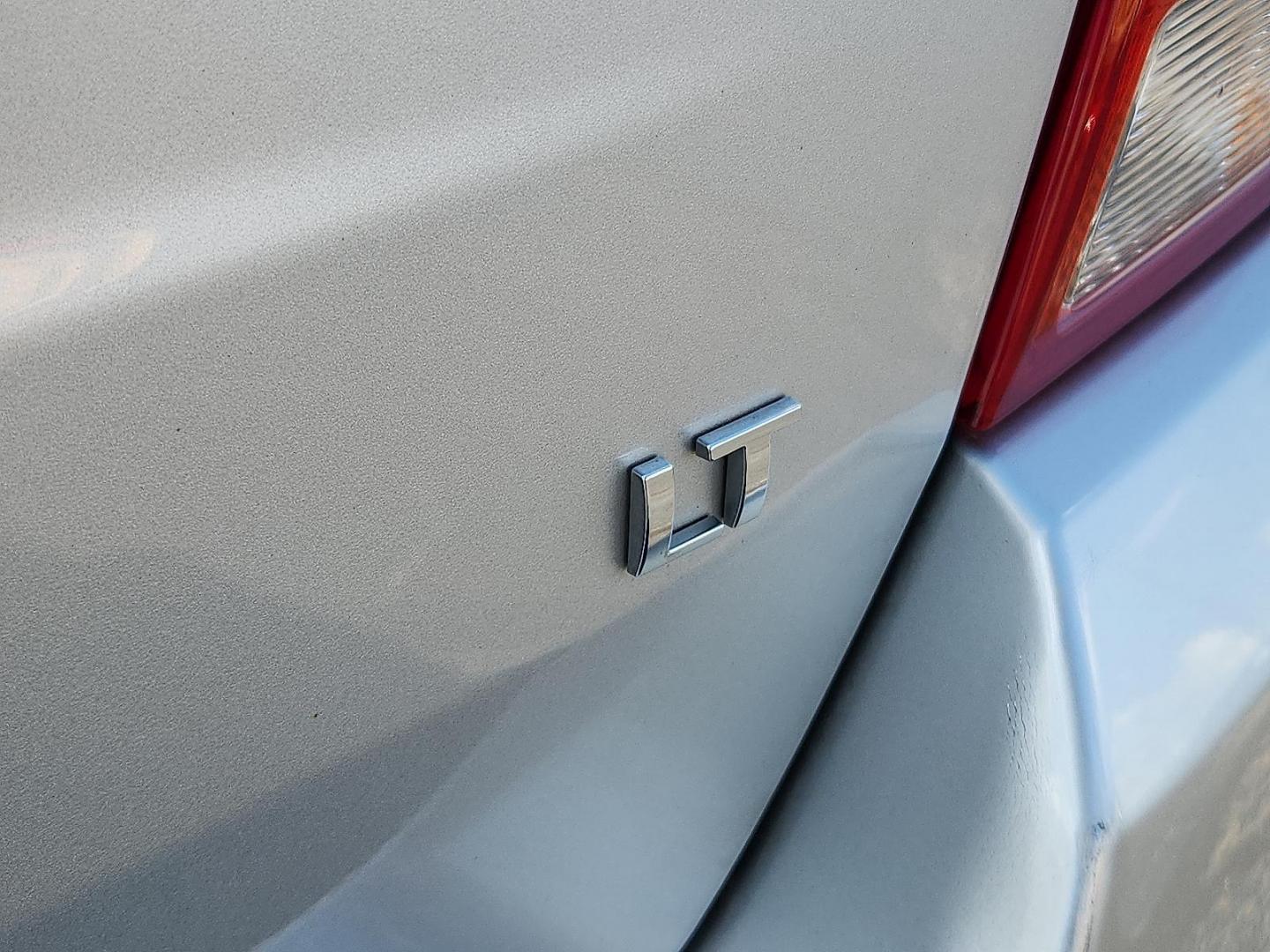 2018 SILVER Chevrolet Trax LT (KL7CJLSB4JB) with an ECOTEC 1.4L I-4 DOHC, VVT variable valve control, intercooled turbo, regular unleaded, engine with 138HP engine, located at 4711 Ave Q, Lubbock, TX, 79412, (806) 687-2362, 33.551304, -101.855293 - Photo#9