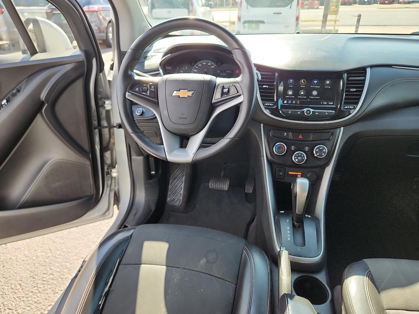 2018 SILVER Chevrolet Trax LT (KL7CJLSB4JB) with an ECOTEC 1.4L I-4 DOHC, VVT variable valve control, intercooled turbo, regular unleaded, engine with 138HP engine, located at 4711 Ave Q, Lubbock, TX, 79412, (806) 687-2362, 33.551304, -101.855293 - Photo#13