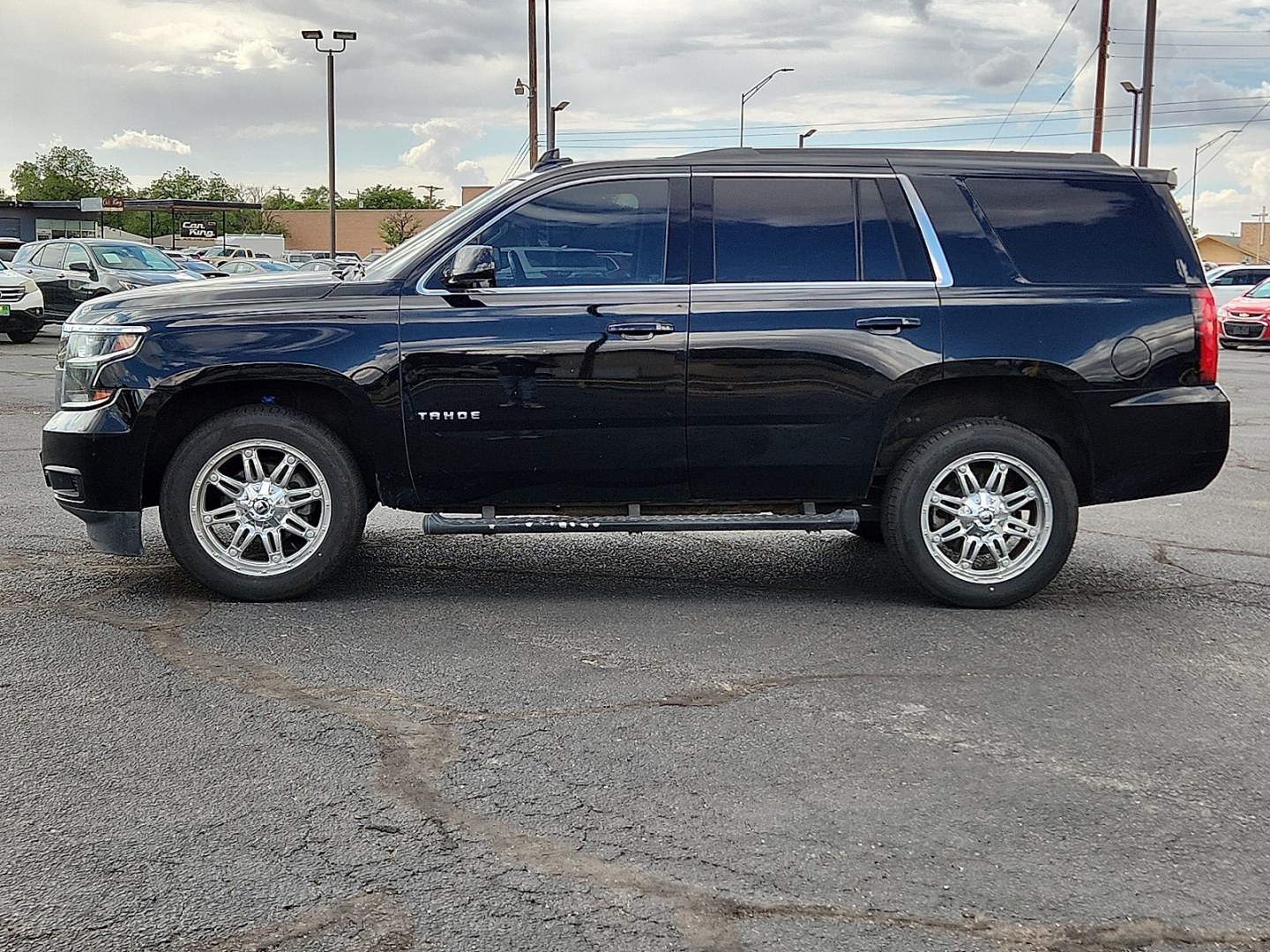 2019 BLACK /Jet Black - H0U Chevrolet Tahoe LS (1GNSKAKC0KR) with an EcoTec3 5.3L V-8 gasoline direct injection, variable valve control, regular unleaded, engine with cylinder deactivation and 355HP engine, located at 4711 Ave Q, Lubbock, TX, 79412, (806) 687-2362, 33.551304, -101.855293- Photo#1
