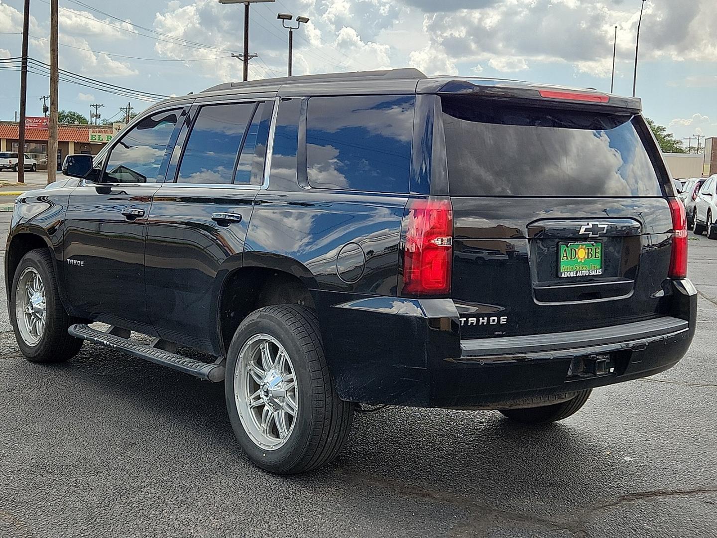 2019 BLACK /Jet Black - H0U Chevrolet Tahoe LS (1GNSKAKC0KR) with an EcoTec3 5.3L V-8 gasoline direct injection, variable valve control, regular unleaded, engine with cylinder deactivation and 355HP engine, located at 4711 Ave Q, Lubbock, TX, 79412, (806) 687-2362, 33.551304, -101.855293- Photo#2