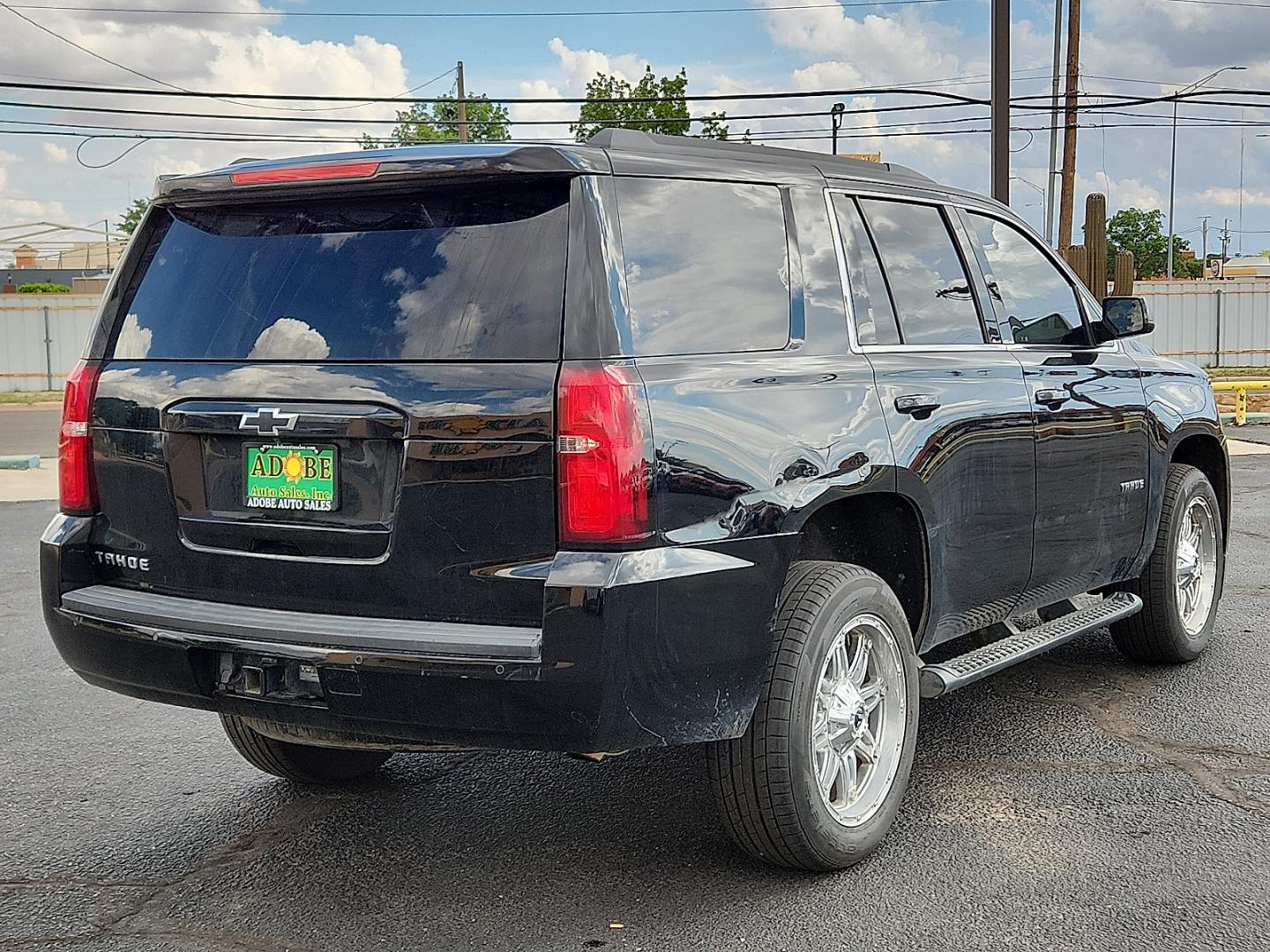2019 BLACK /Jet Black - H0U Chevrolet Tahoe LS (1GNSKAKC0KR) with an EcoTec3 5.3L V-8 gasoline direct injection, variable valve control, regular unleaded, engine with cylinder deactivation and 355HP engine, located at 4711 Ave Q, Lubbock, TX, 79412, (806) 687-2362, 33.551304, -101.855293- Photo#3