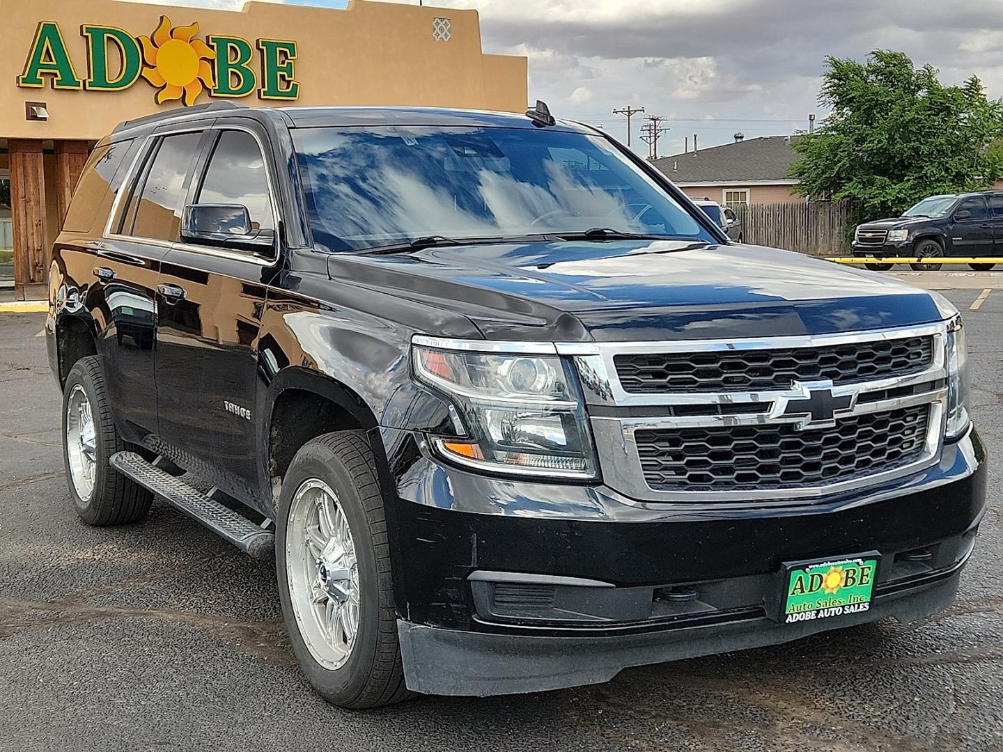 2019 BLACK /Jet Black - H0U Chevrolet Tahoe LS (1GNSKAKC0KR) with an EcoTec3 5.3L V-8 gasoline direct injection, variable valve control, regular unleaded, engine with cylinder deactivation and 355HP engine, located at 4711 Ave Q, Lubbock, TX, 79412, (806) 687-2362, 33.551304, -101.855293- Photo#5