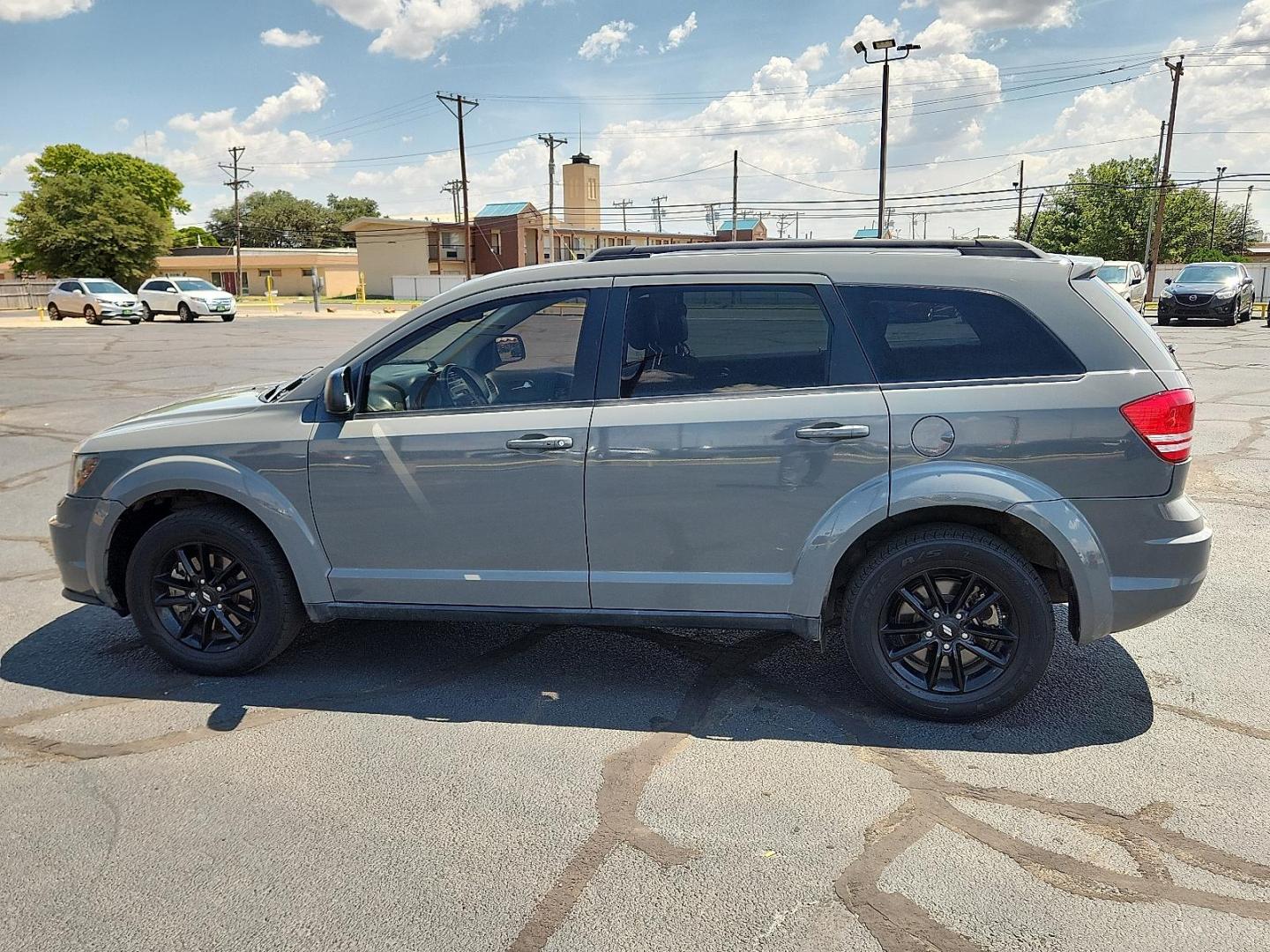 2020 GRAY Dodge Journey SE Value (3C4PDCABXLT) with an Tigershark MultiAir 2.4L I-4 DOHC, VVT variable valve control, regular unleaded, engine with 173HP engine, located at 4711 Ave Q, Lubbock, TX, 79412, (806) 687-2362, 33.551304, -101.855293 - Photo#1
