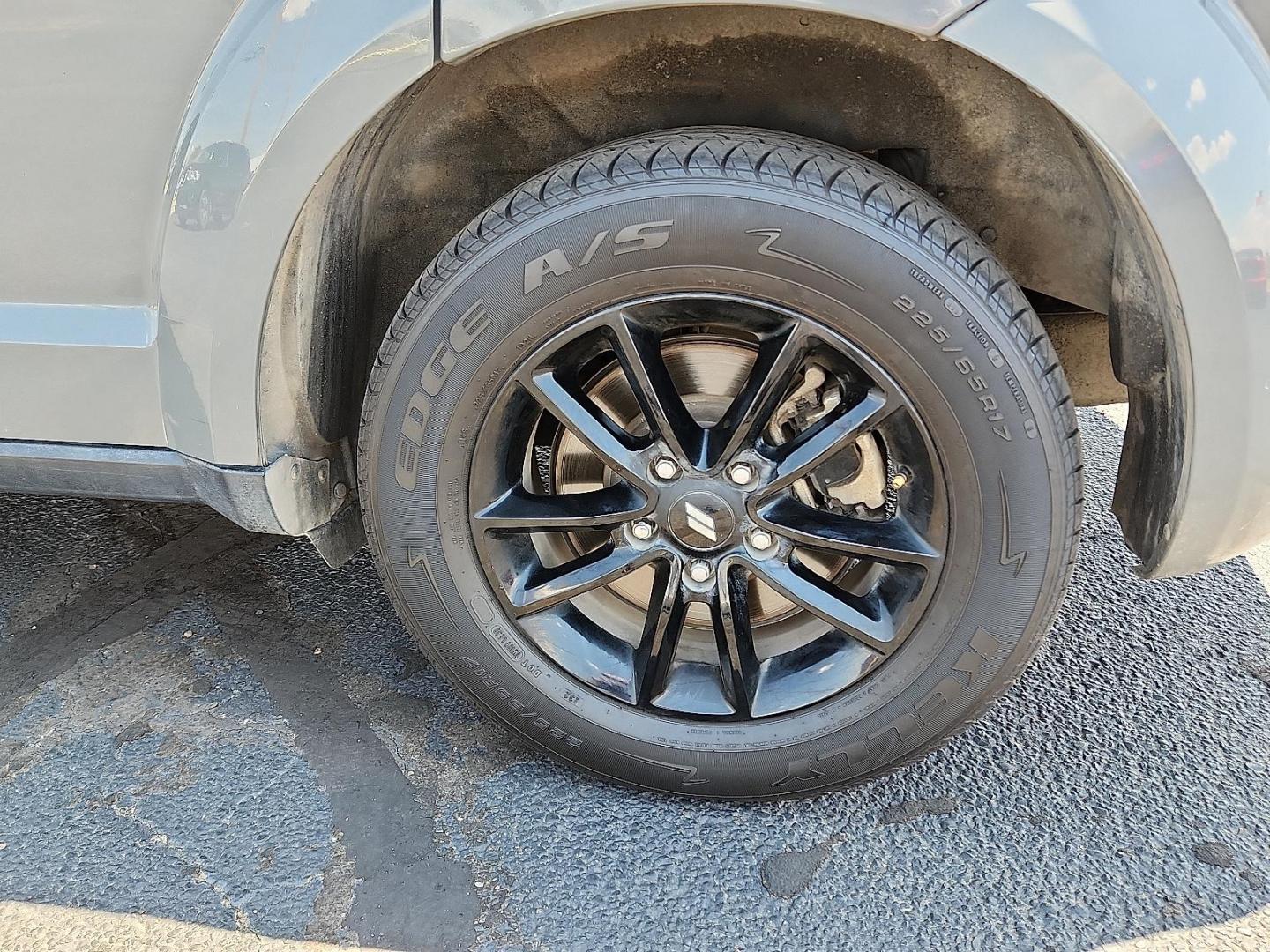 2020 GRAY Dodge Journey SE Value (3C4PDCABXLT) with an Tigershark MultiAir 2.4L I-4 DOHC, VVT variable valve control, regular unleaded, engine with 173HP engine, located at 4711 Ave Q, Lubbock, TX, 79412, (806) 687-2362, 33.551304, -101.855293 - Photo#6
