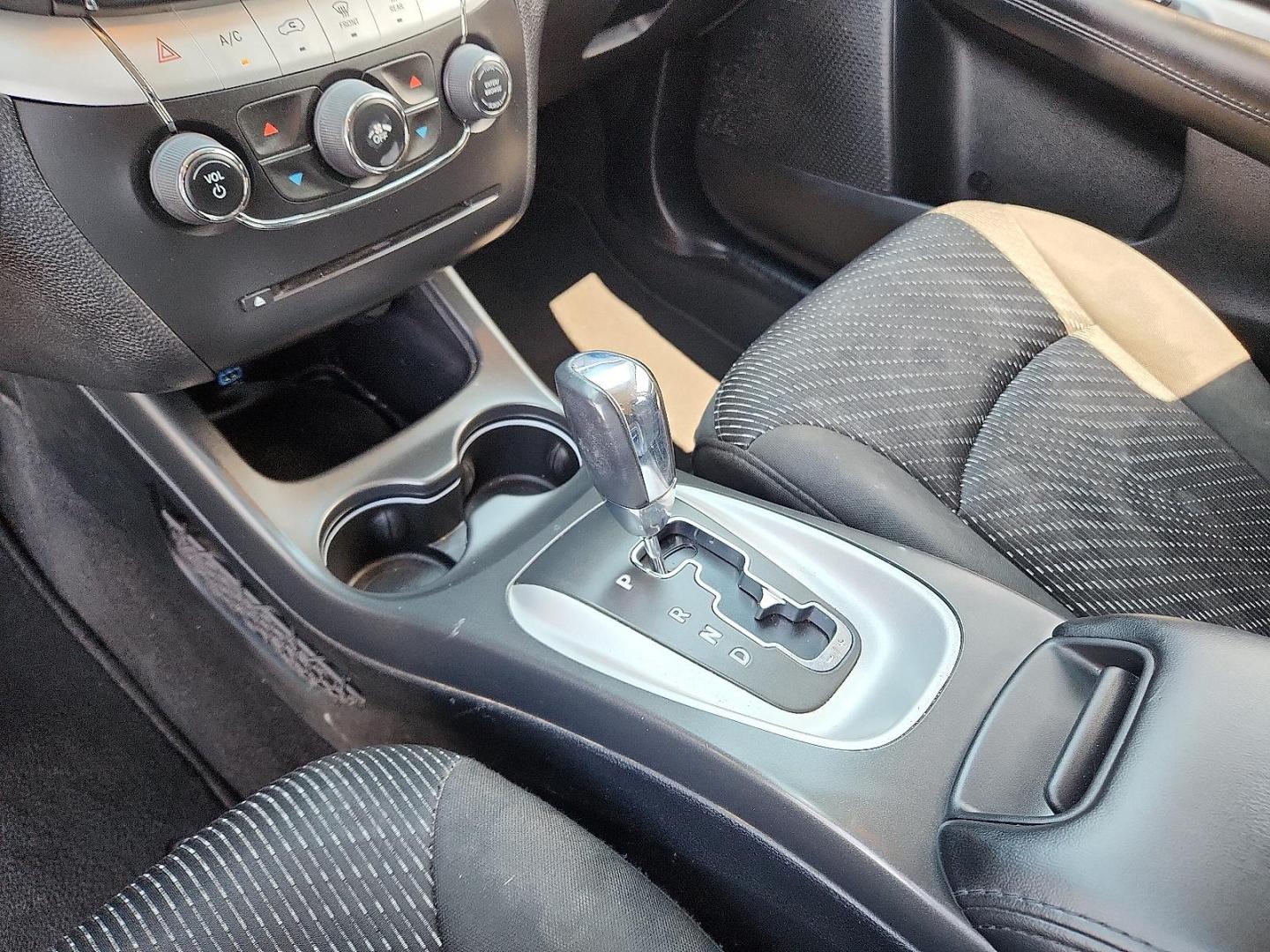 2020 GRAY Dodge Journey SE Value (3C4PDCABXLT) with an Tigershark MultiAir 2.4L I-4 DOHC, VVT variable valve control, regular unleaded, engine with 173HP engine, located at 4711 Ave Q, Lubbock, TX, 79412, (806) 687-2362, 33.551304, -101.855293 - Photo#17