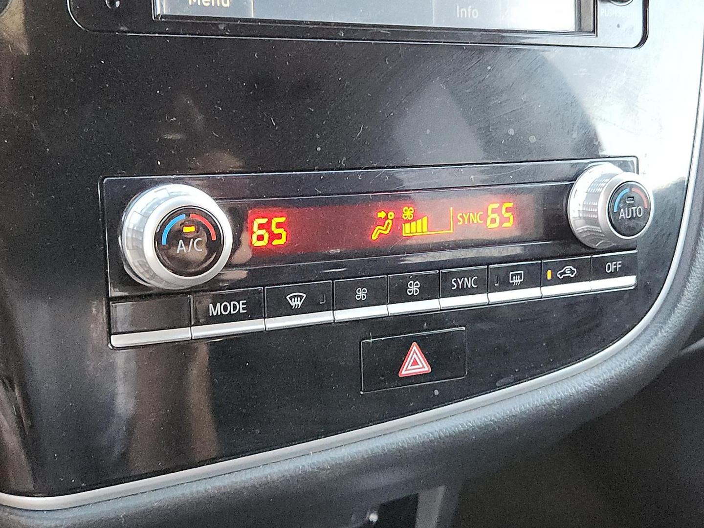 2020 RED Mitsubishi Outlander ES 2.4 (JA4AD2A31LZ) with an 2.4L I-4 MIVEC variable valve control, regular unleaded, engine with 166HP engine, located at 4711 Ave Q, Lubbock, TX, 79412, (806) 687-2362, 33.551304, -101.855293 - Photo#18