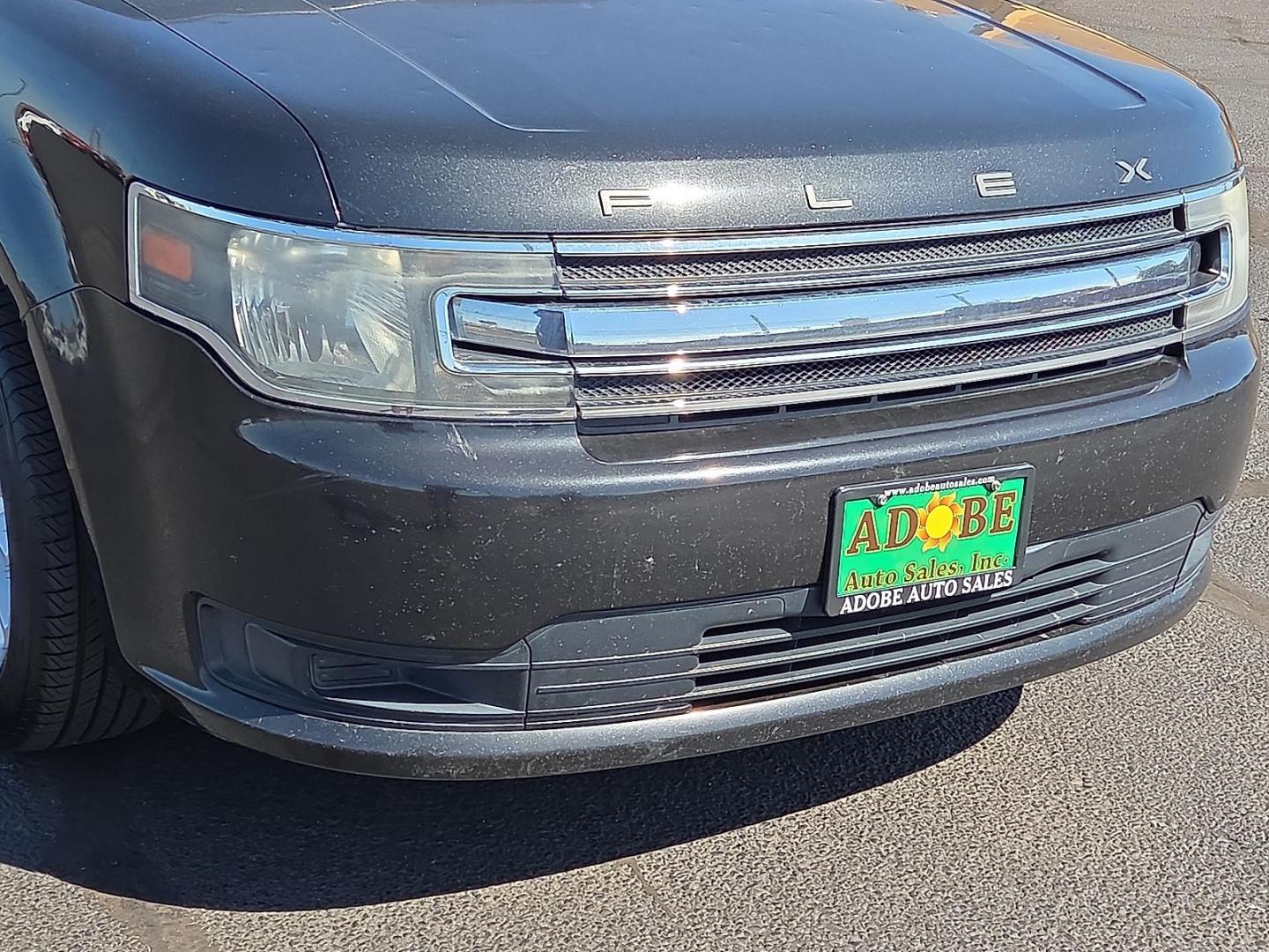 2014 Tuxedo Black Metallic /Charcoal Black - DW Ford Flex SE (2FMGK5B87EB) with an 3.5L V-6 DOHC, variable valve control, regular unleaded, engine with 287HP engine, located at 4711 Ave Q, Lubbock, TX, 79412, (806) 687-2362, 33.551304, -101.855293 - Photo#8