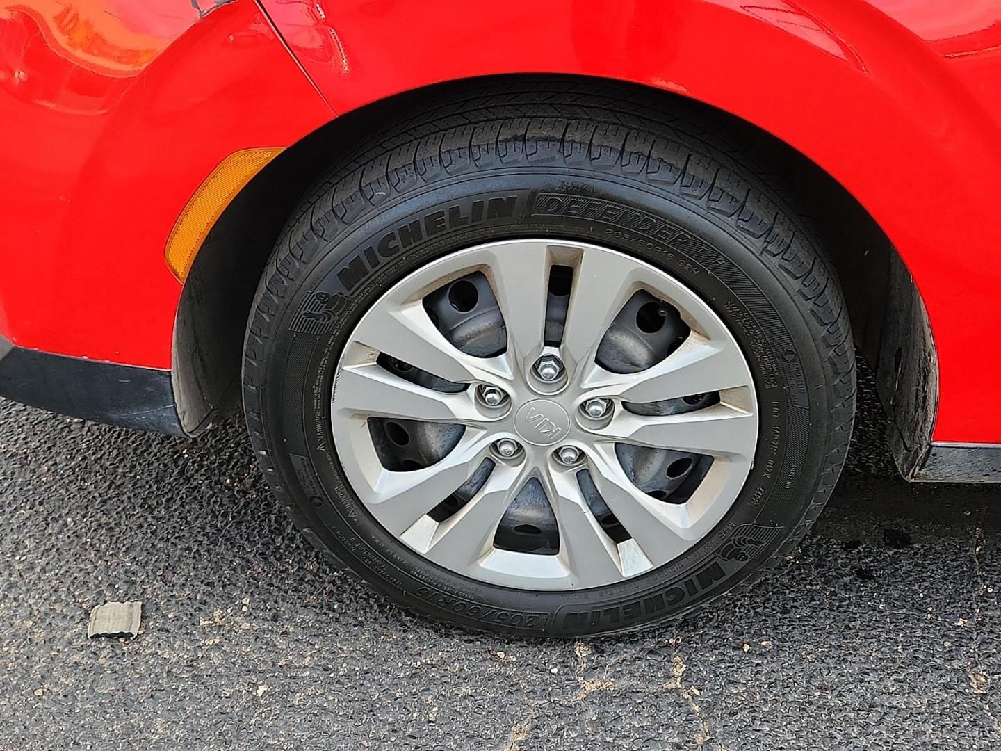 2020 Red Kia Soul LX (KNDJ23AUXL7) with an 2L I-4 DOHC, D-CVVT variable valve control, regular unleaded, engine with 147HP engine, located at 4711 Ave Q, Lubbock, TX, 79412, (806) 687-2362, 33.551304, -101.855293 - Photo#6