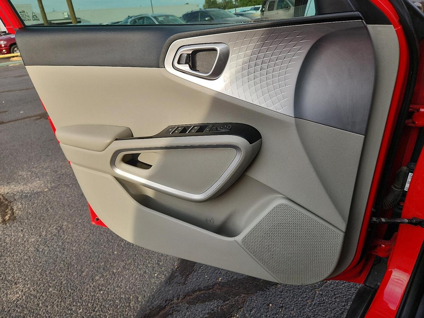 2020 Red Kia Soul LX (KNDJ23AUXL7) with an 2L I-4 DOHC, D-CVVT variable valve control, regular unleaded, engine with 147HP engine, located at 4711 Ave Q, Lubbock, TX, 79412, (806) 687-2362, 33.551304, -101.855293 - Photo#14