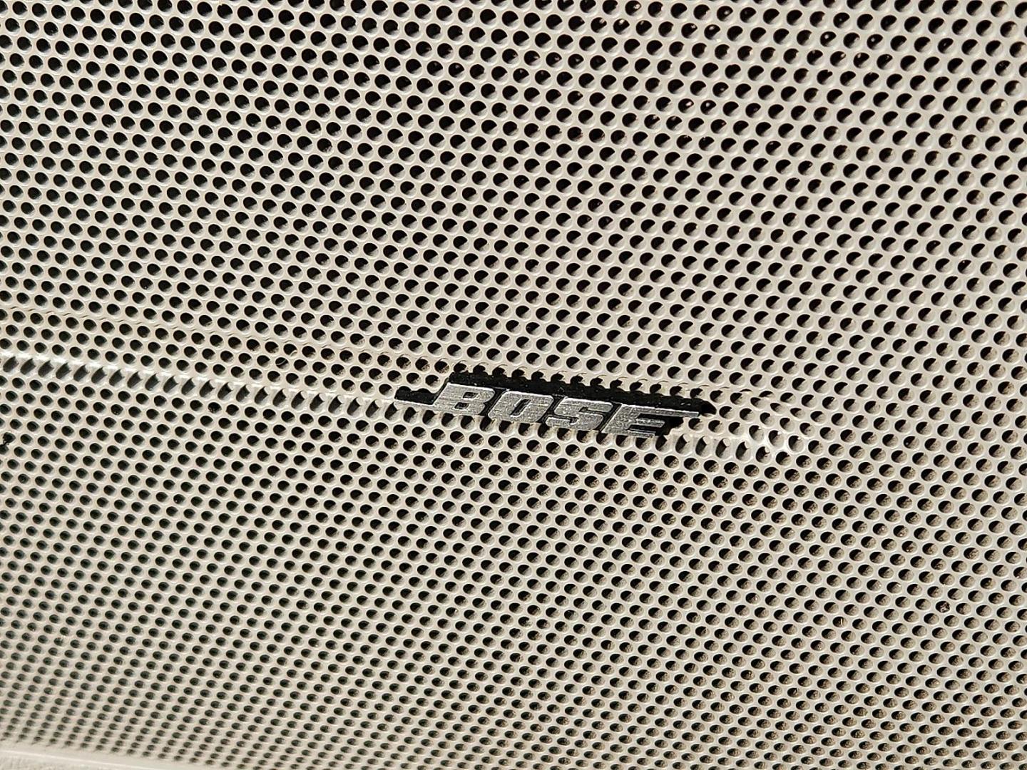 2016 GRAY Chevrolet Traverse 2LT (1GNKVHKD2GJ) with an 3.6L V-6 gasoline direct injection, DOHC, variable valve control, regular unleaded, engine with 281HP engine, located at 4711 Ave Q, Lubbock, TX, 79412, (806) 687-2362, 33.551304, -101.855293 - Photo#18