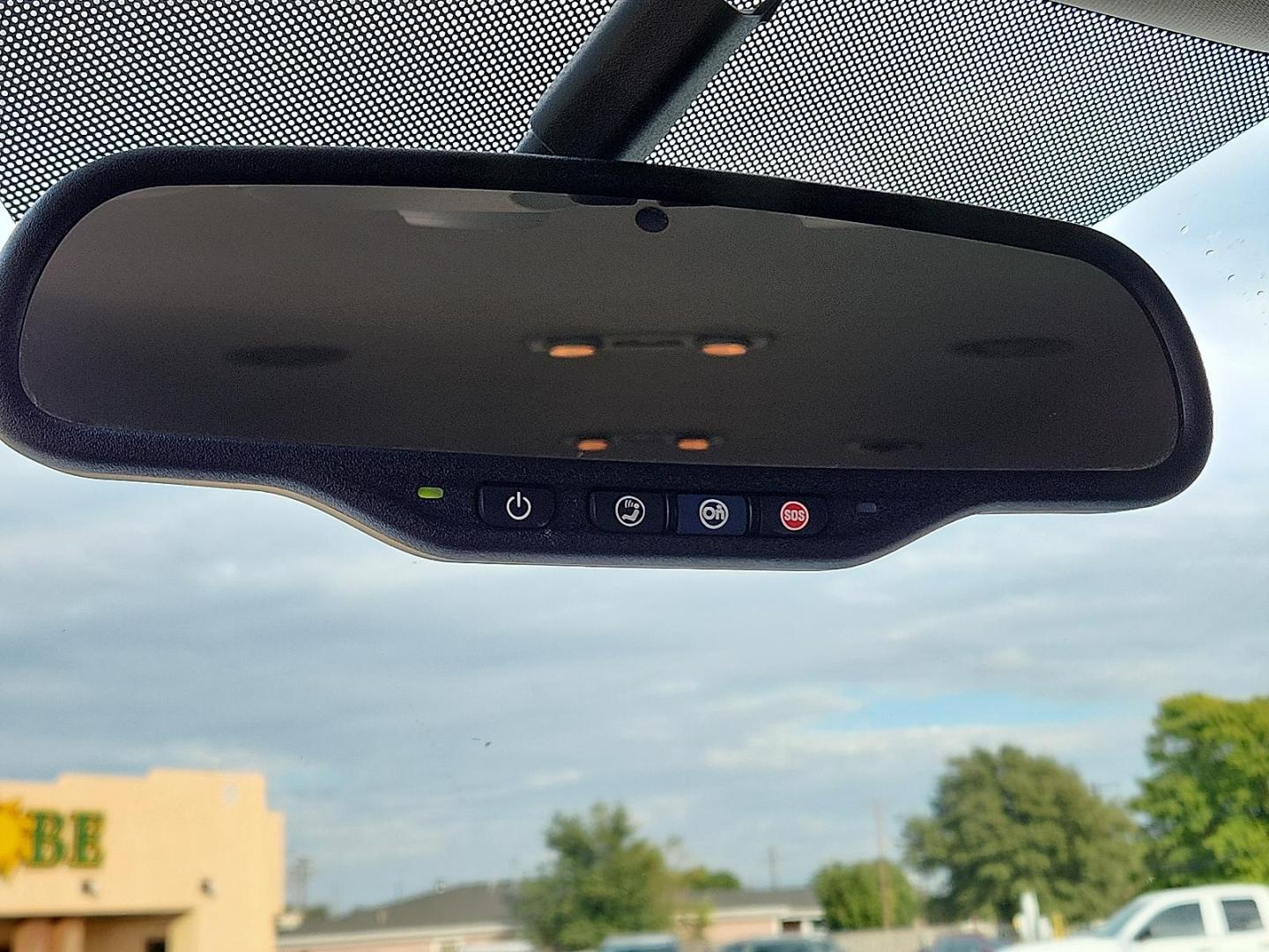 2016 GRAY Chevrolet Traverse 2LT (1GNKVHKD2GJ) with an 3.6L V-6 gasoline direct injection, DOHC, variable valve control, regular unleaded, engine with 281HP engine, located at 4711 Ave Q, Lubbock, TX, 79412, (806) 687-2362, 33.551304, -101.855293 - Photo#27