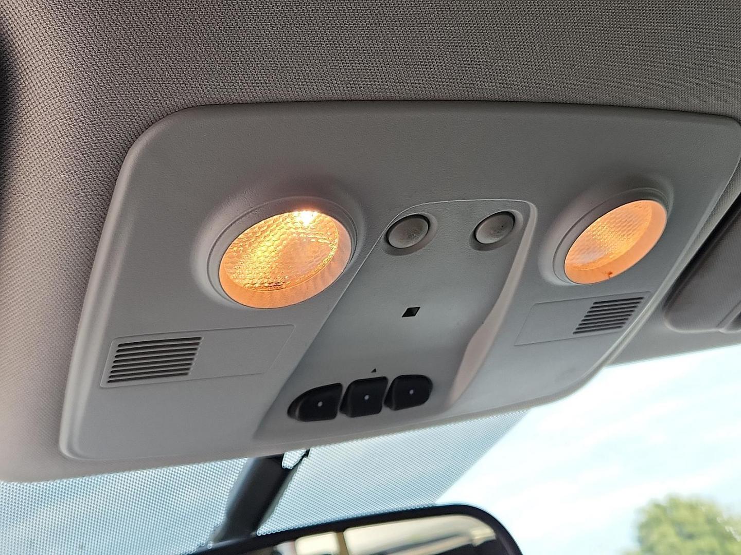 2016 GRAY Chevrolet Traverse 2LT (1GNKVHKD2GJ) with an 3.6L V-6 gasoline direct injection, DOHC, variable valve control, regular unleaded, engine with 281HP engine, located at 4711 Ave Q, Lubbock, TX, 79412, (806) 687-2362, 33.551304, -101.855293 - Photo#28