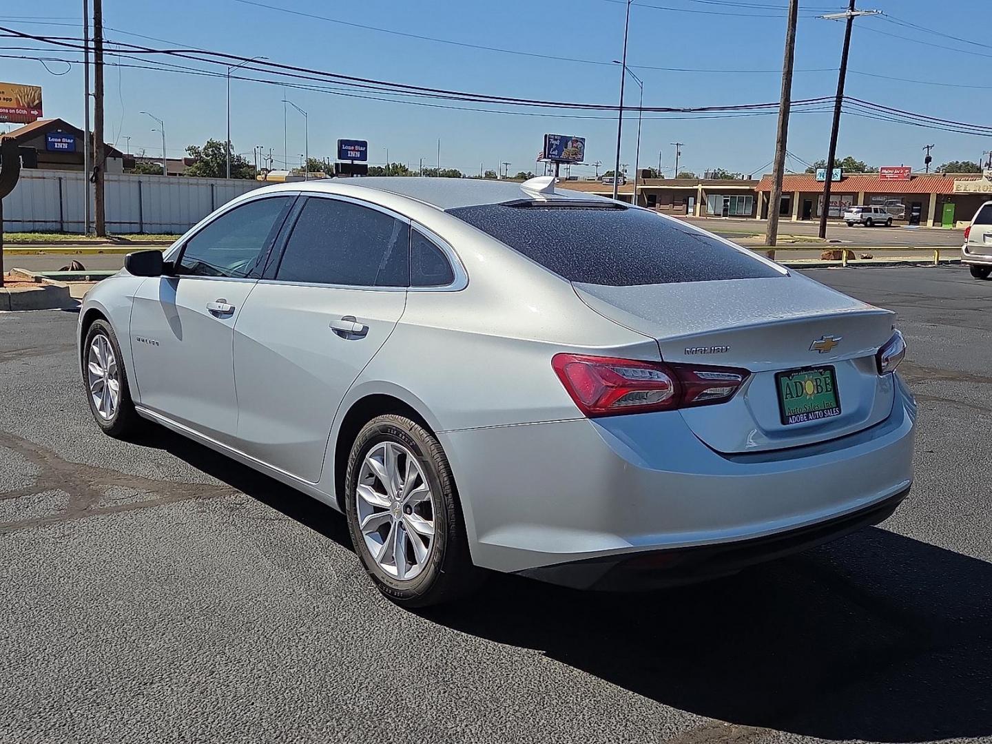 2021 Silver Ice Metallic - GAN /Jet Black - H1T Chevrolet Malibu FWD LT (1G1ZD5ST1MF) with an ECOTEC 1.5L I-4 gasoline direct injection, DOHC, VVT variable valve control, intercooled turbo, regular unleaded, engine with 160HP engine, located at 4711 Ave Q, Lubbock, TX, 79412, (806) 687-2362, 33.551304, -101.855293 - Photo#2